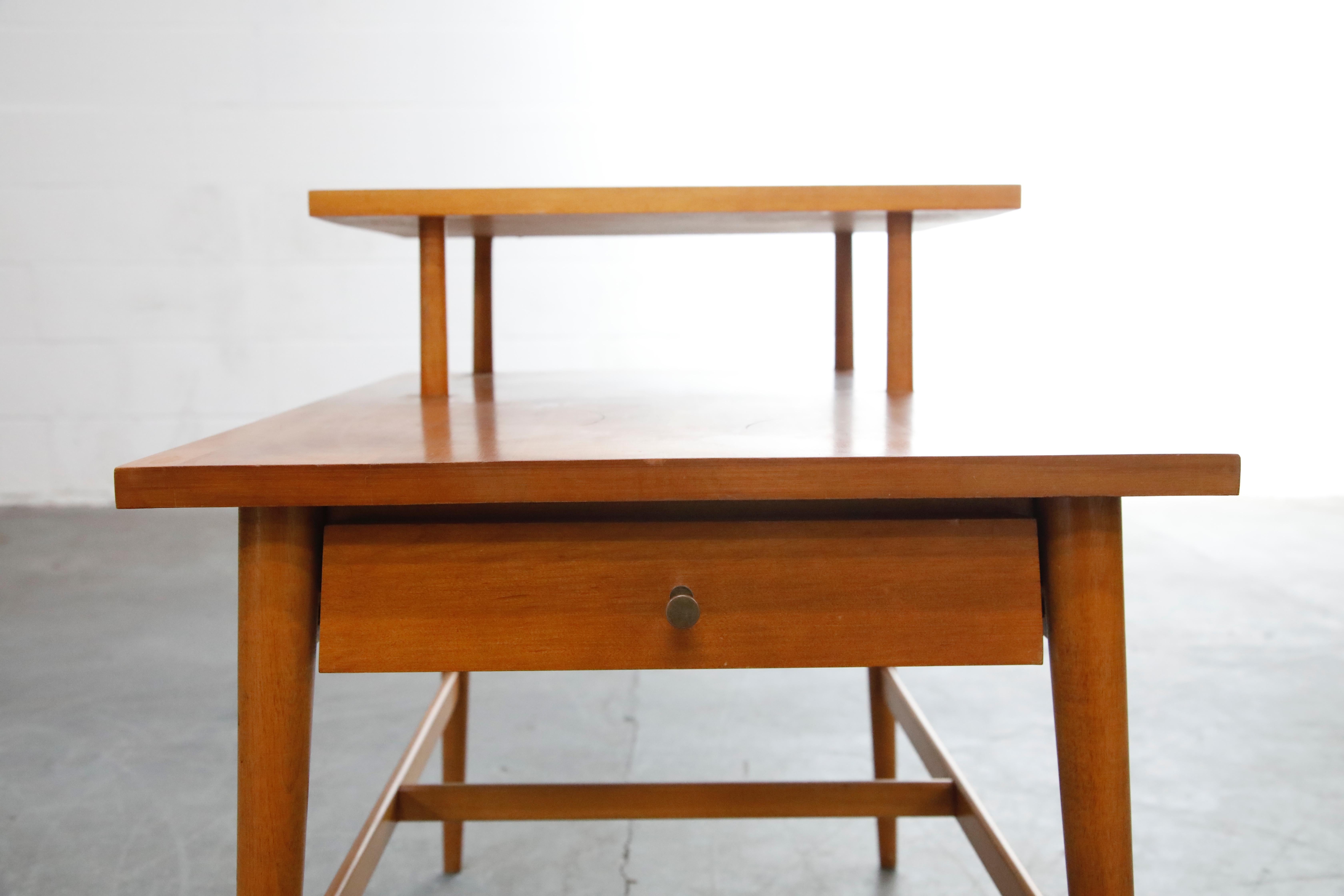Paul McCobb Planner Group Side Table or Nightstand for Winchedon, circa 1950 5