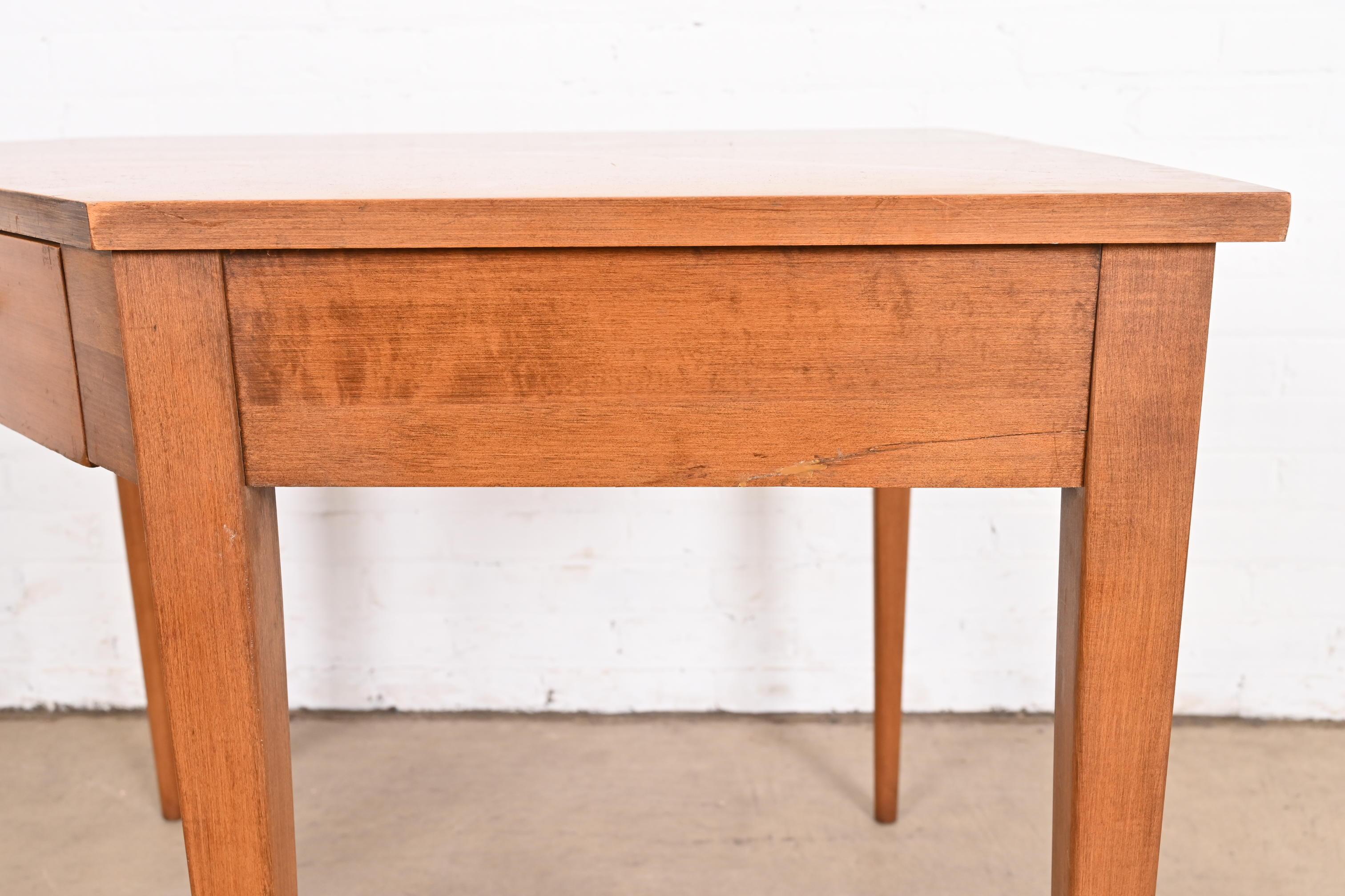 Paul McCobb Planner Group Solid Birch Corner Desk, 1950s For Sale 4