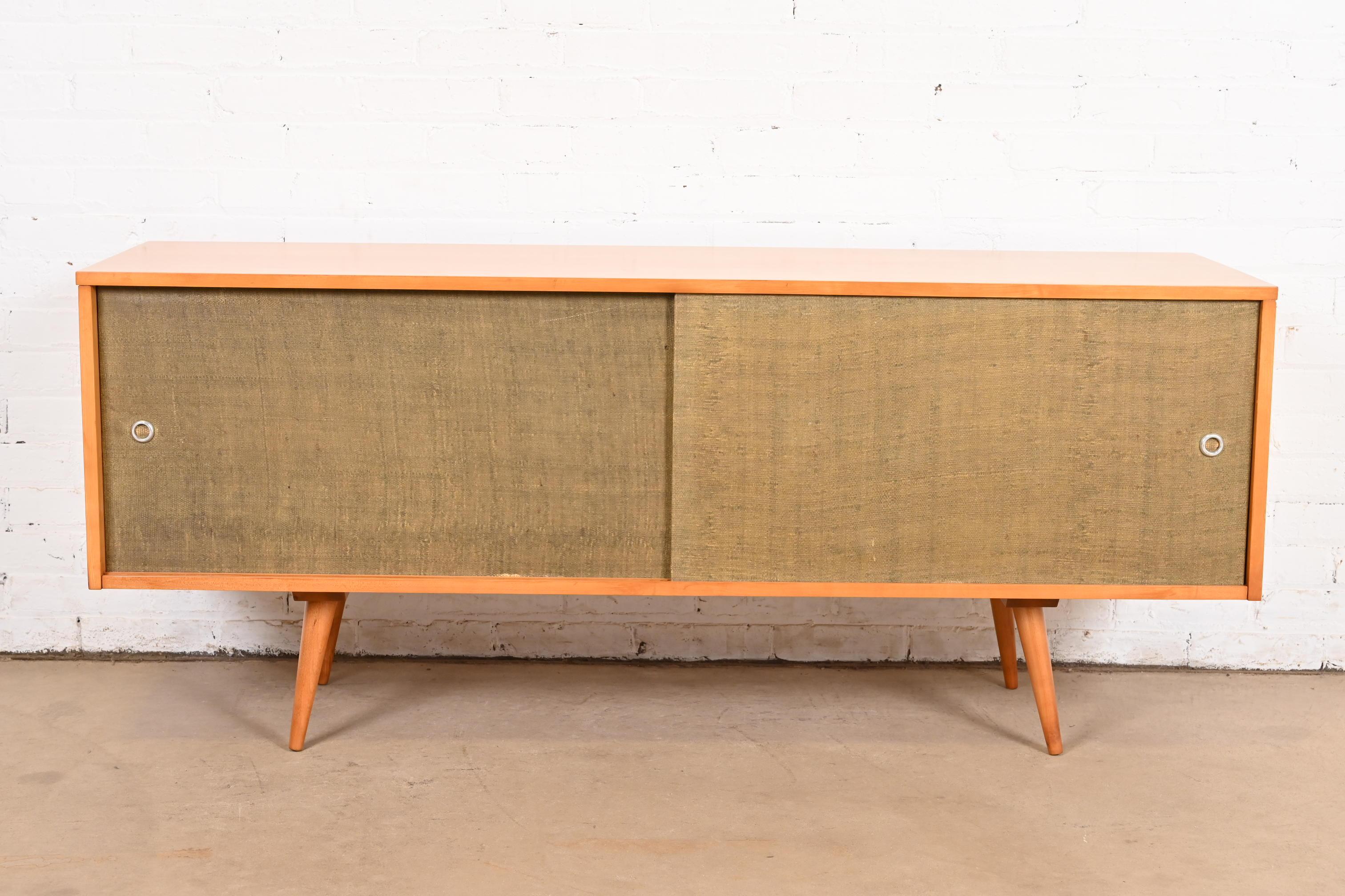 A gorgeous Mid-Century Modern sideboard, credenza, or record cabinet

By Paul McCobb for Winchendon Furniture, 