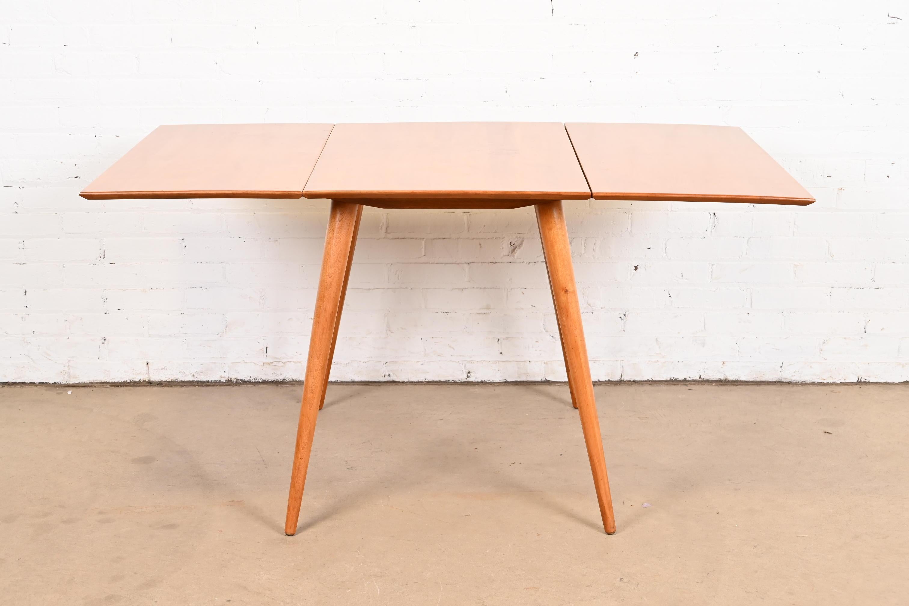 Paul McCobb Planner Group Solid Maple Drop Leaf Dining Table, 1950s In Good Condition For Sale In South Bend, IN