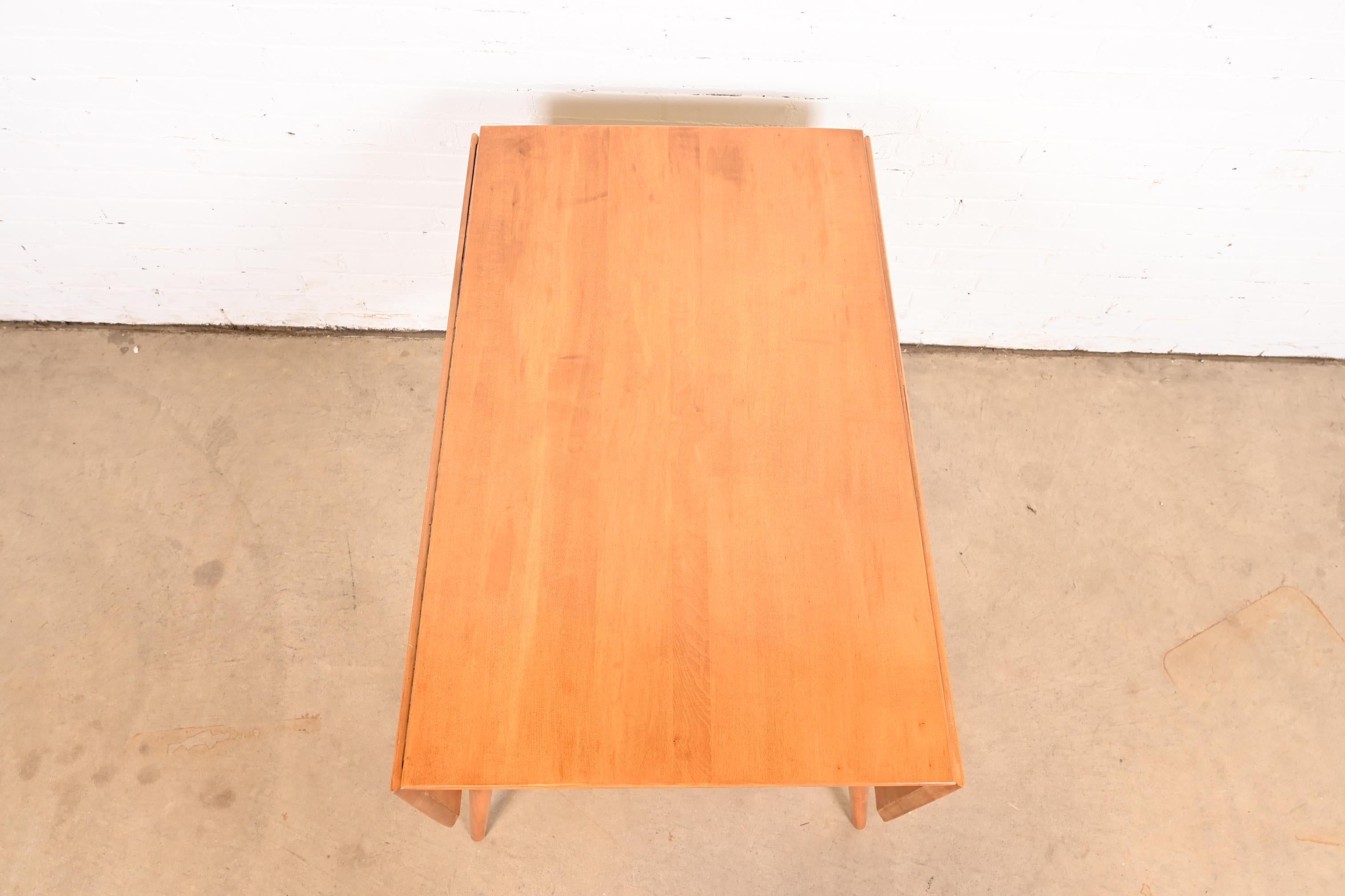Paul McCobb Planner Group Solid Maple Drop Leaf Dining Table, 1950s For Sale 2