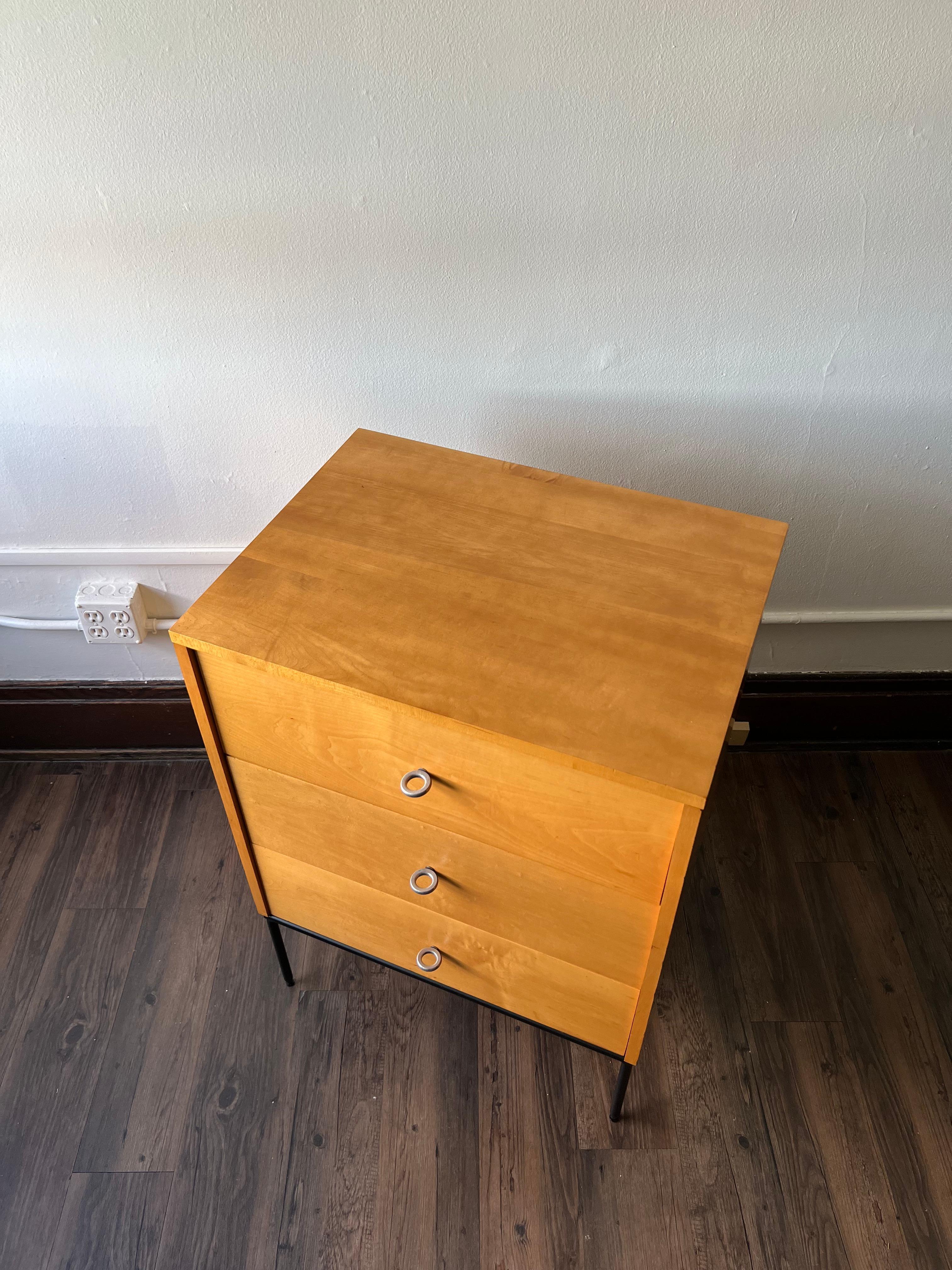 Paul McCobb Planner Group Three Drawer Nightstand In Good Condition In Saint Paul, MN