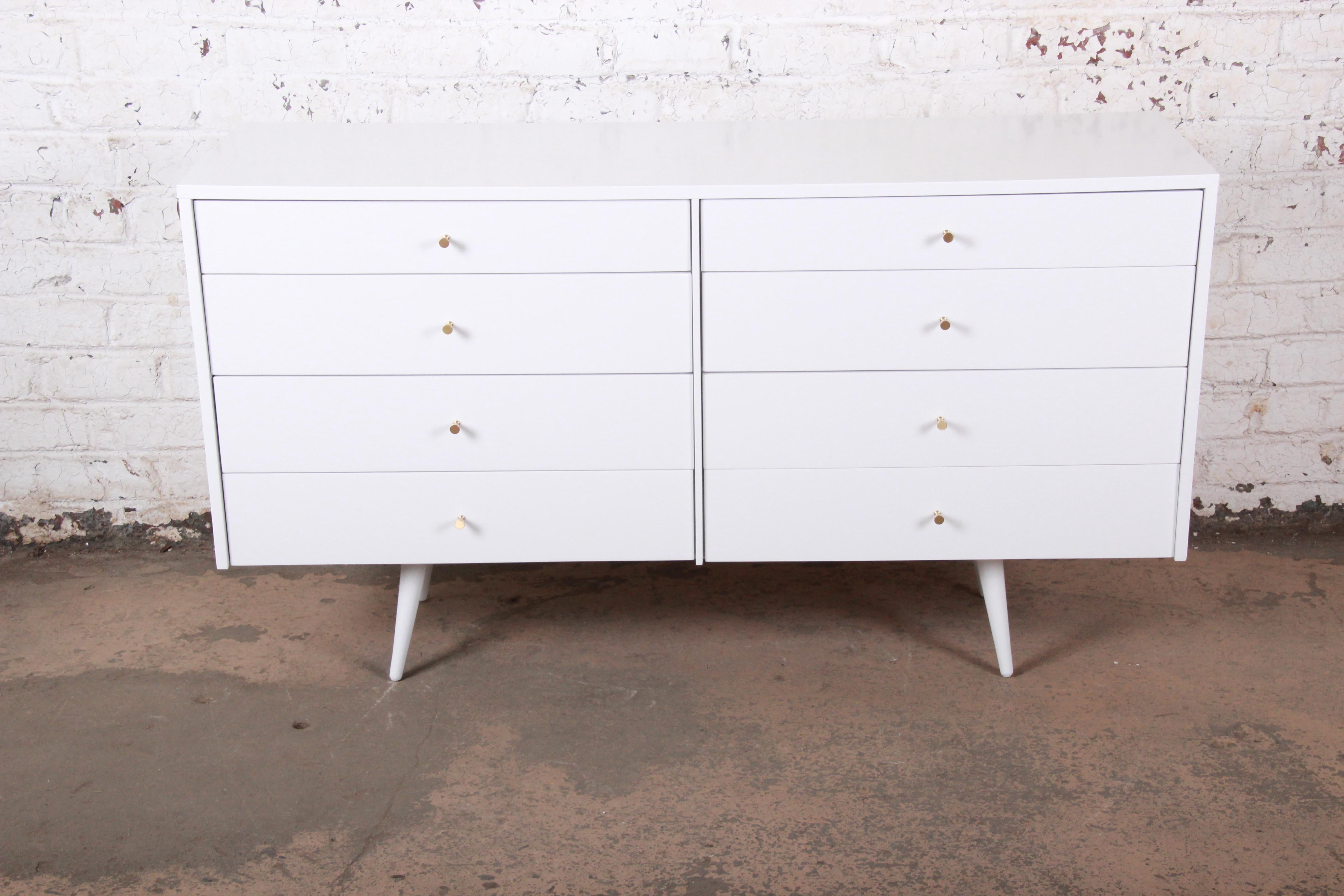 Mid-Century Modern Paul McCobb Planner Group White Lacquered Dresser or Credenza, Newly Restored