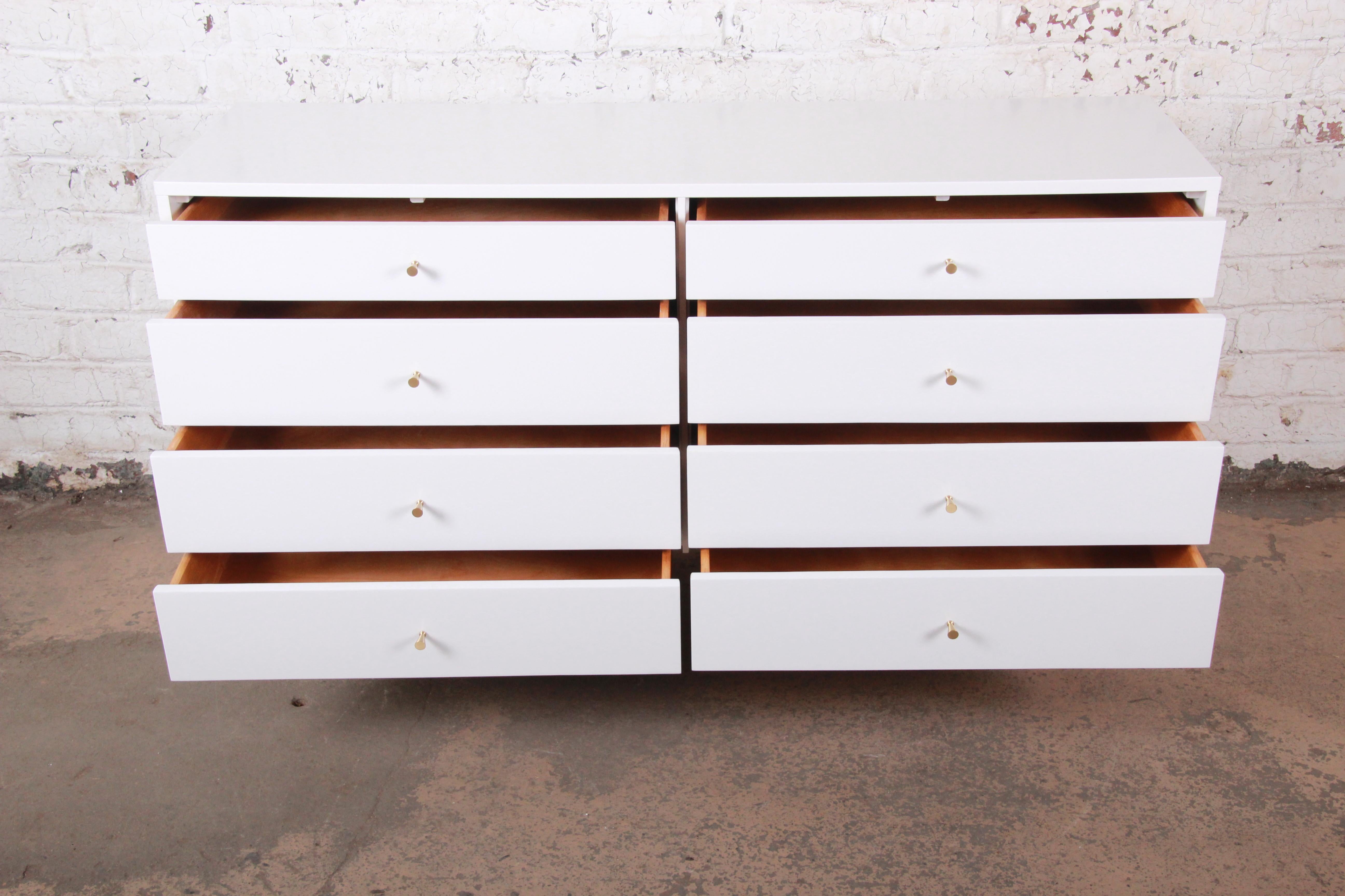 Mid-20th Century Paul McCobb Planner Group White Lacquered Dresser or Credenza, Newly Restored