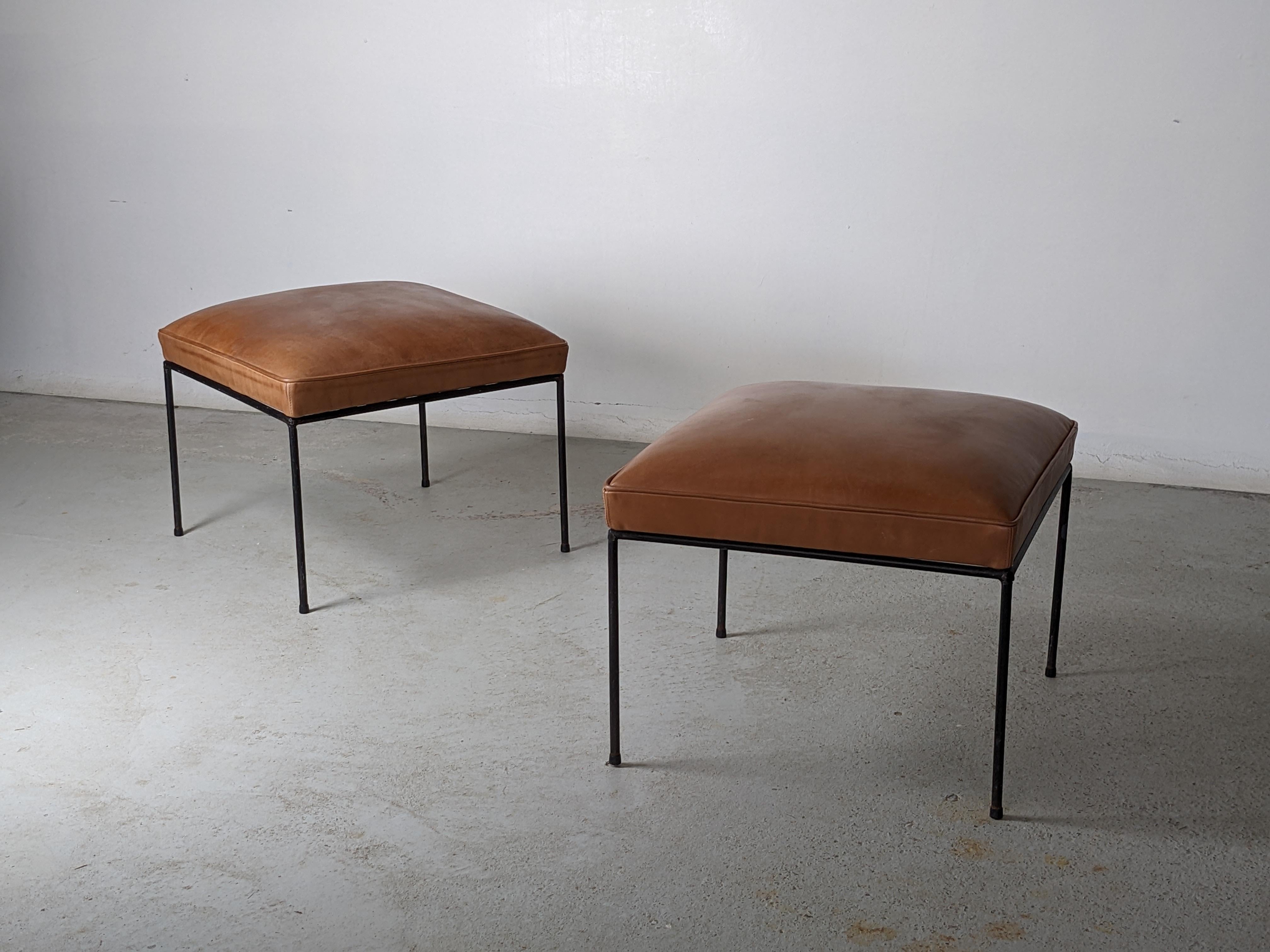 Paul McCobb Set of Two Mid-Century Iron Stools with New Leather Upholstery In Good Condition For Sale In La Teste De Buch, FR