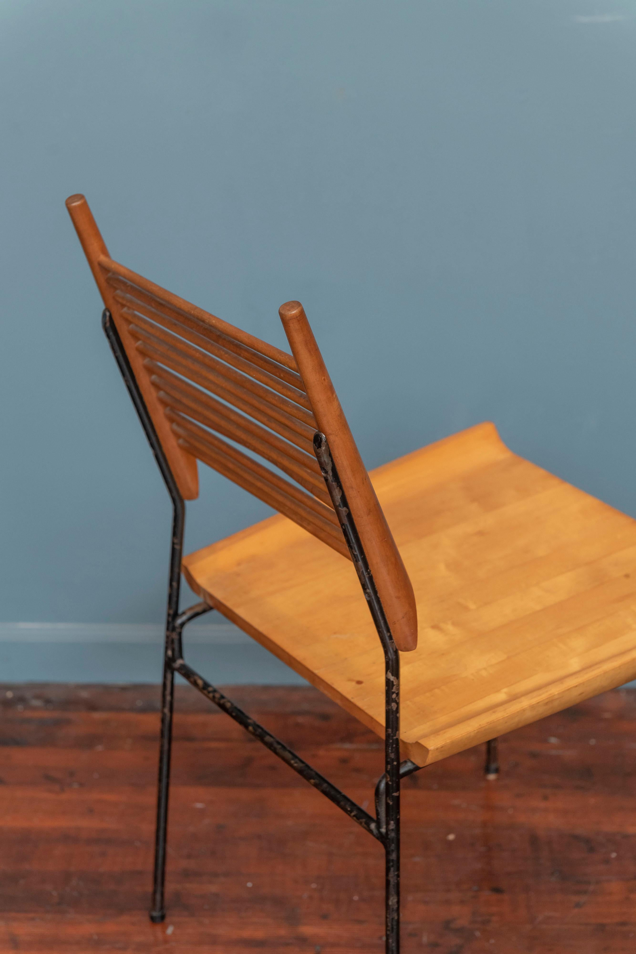 Mid-20th Century Paul McCobb Shovel Chair for Wichendon For Sale