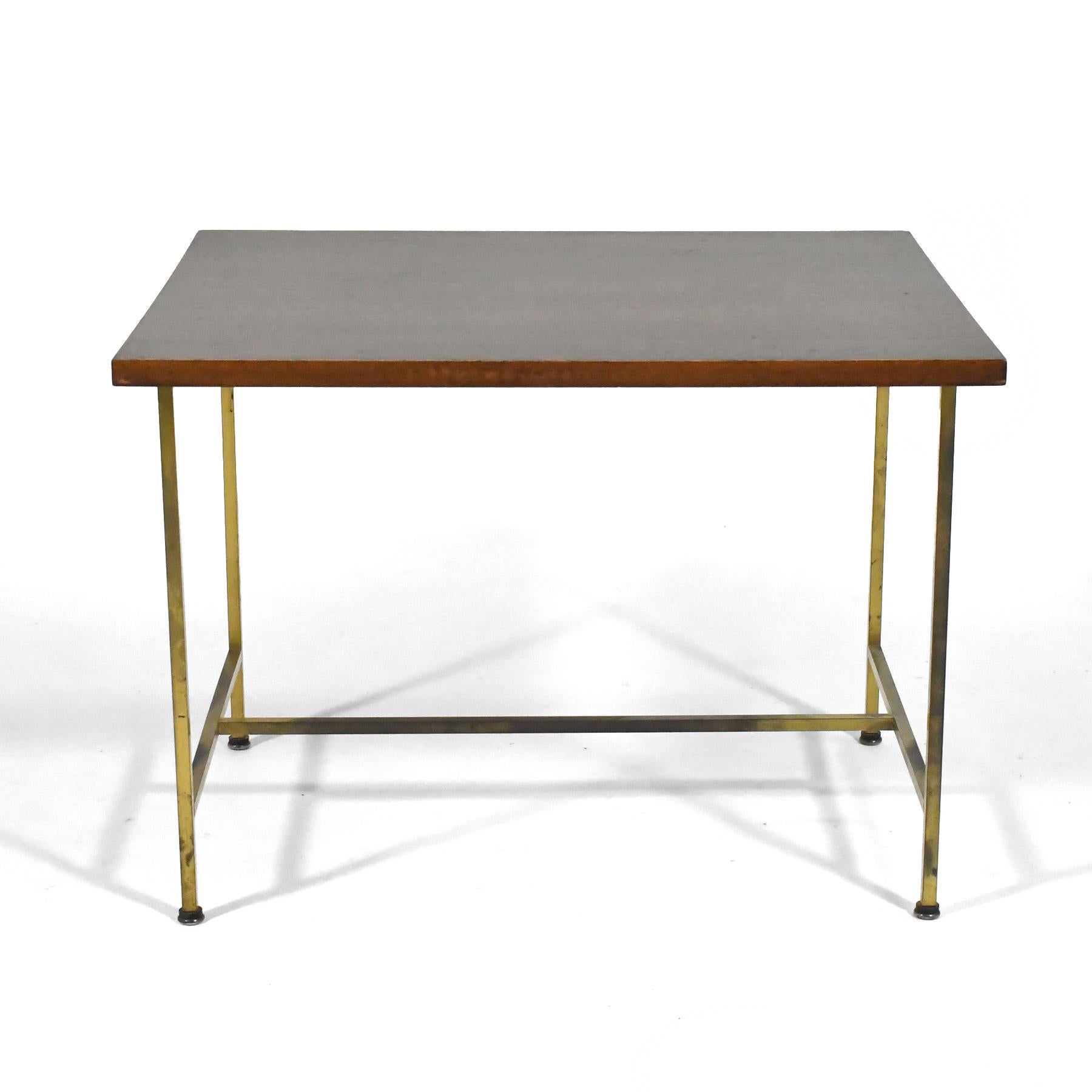 Paul McCobb Side Table with Brass Base by Calvin In Good Condition For Sale In Highland, IN