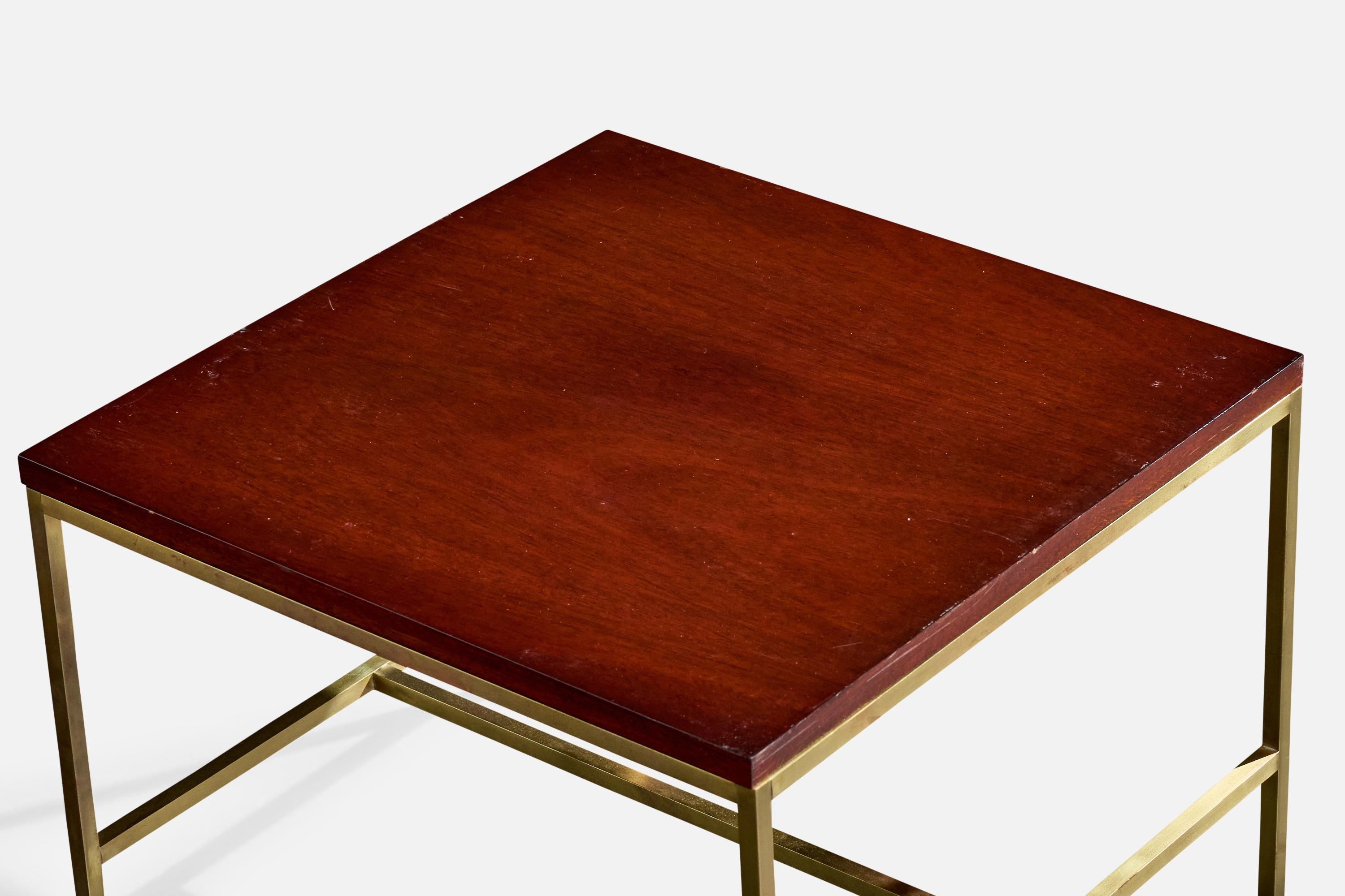 Metà XX secolo Paul McCobb, Tavolini, Ottone, Mogano, USA, anni '50 in vendita