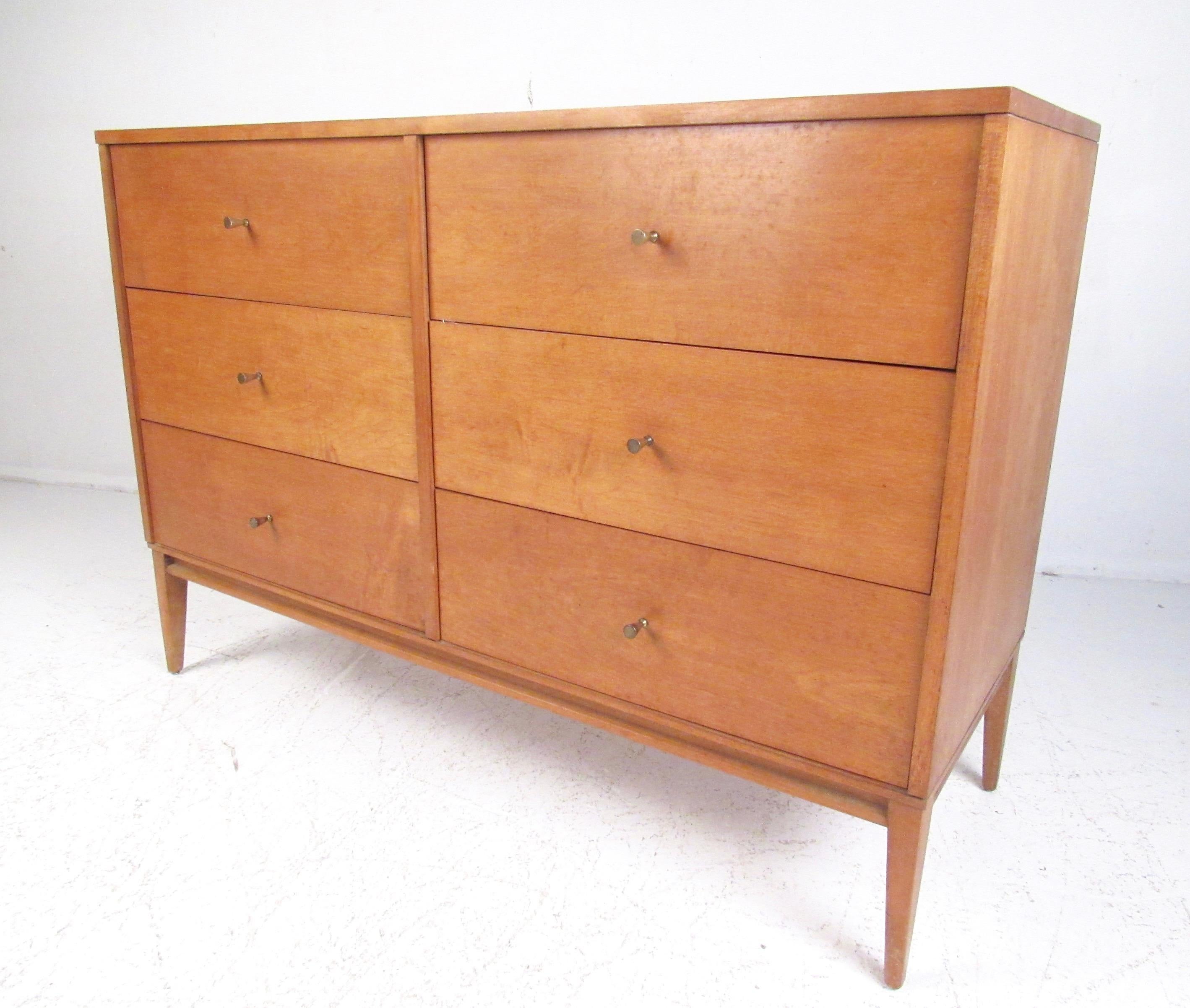 Paul McCobb Six-Drawer Bedroom Dresser In Good Condition In Brooklyn, NY