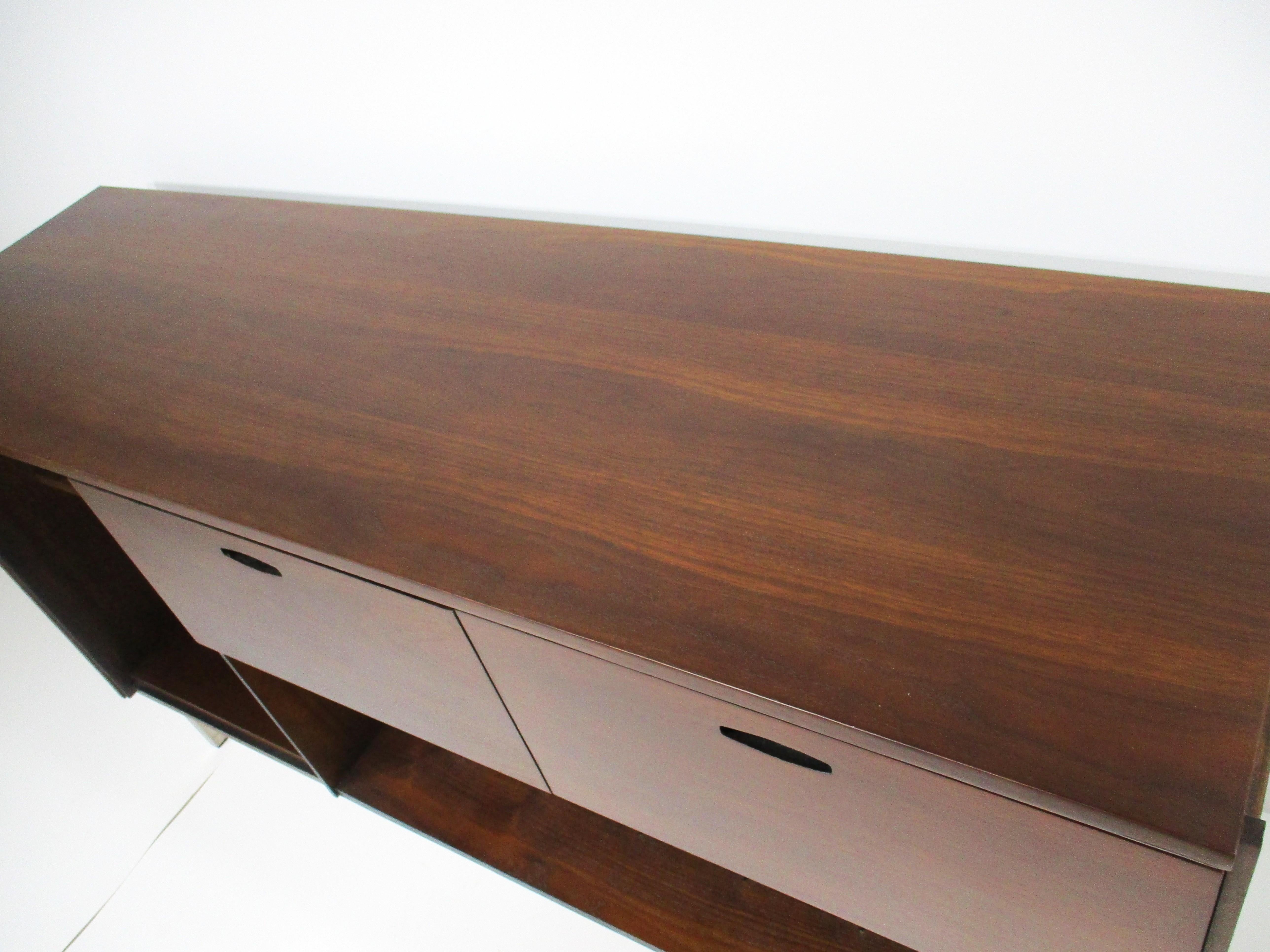 Mobile per dischi stereo Paul McCobb H. Sacks & Sons in vendita 5