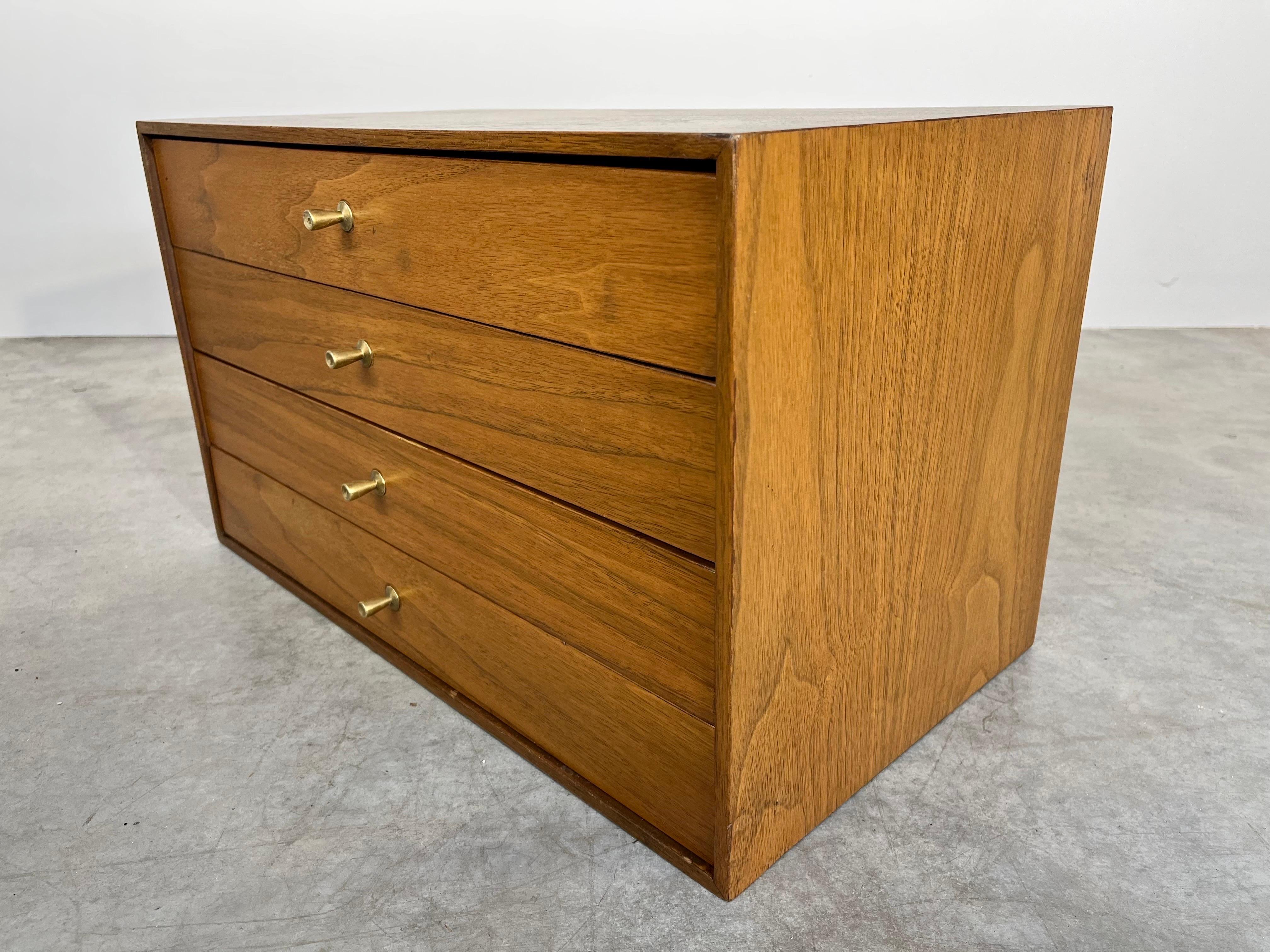 Paul McCobb Style 4-Drawer Jewelry Or Catchall Box Circa 1950 In Excellent Condition In Southampton, NJ