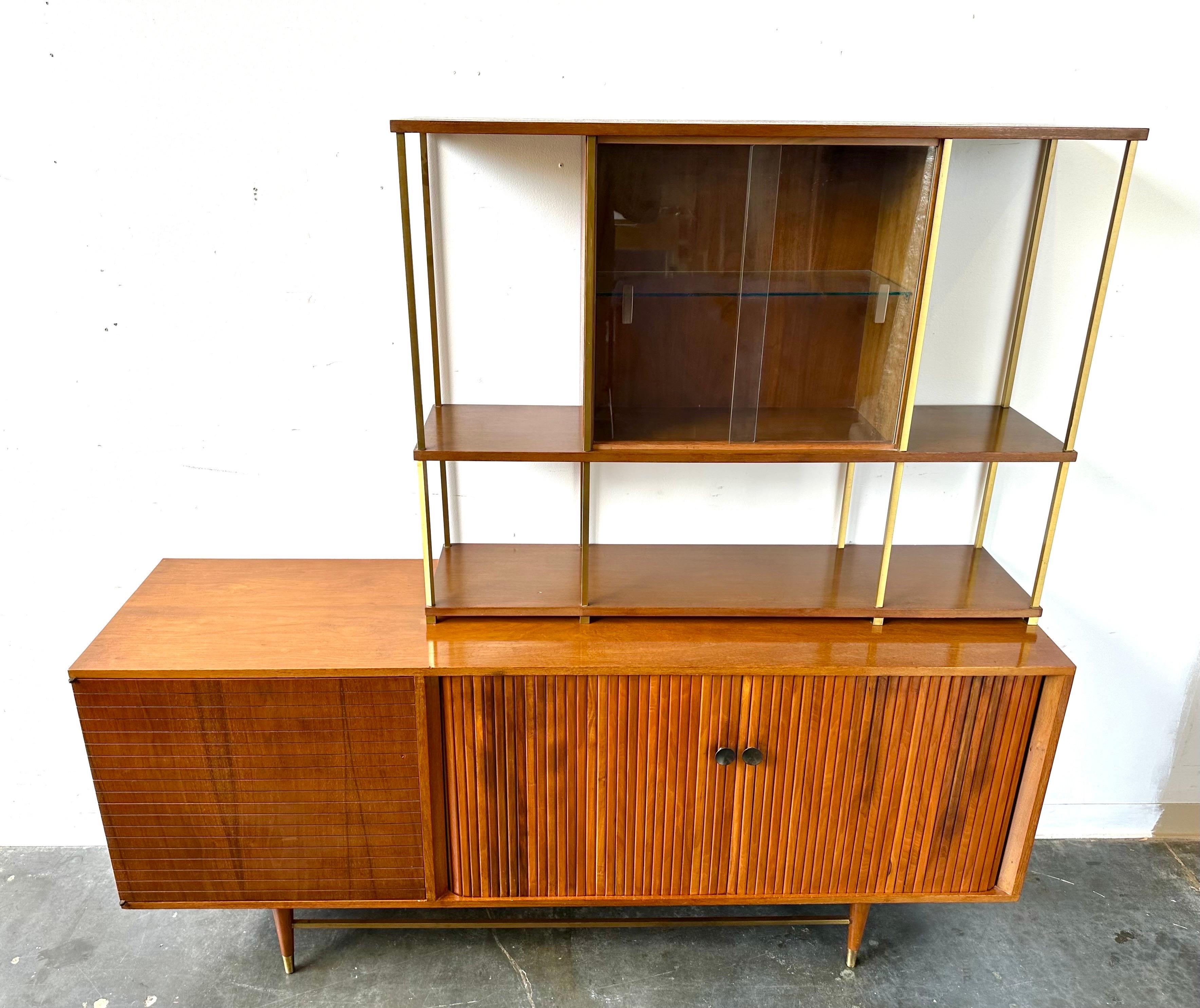 Mid-20th Century Paul McCobb Style Credenza with Hutch 