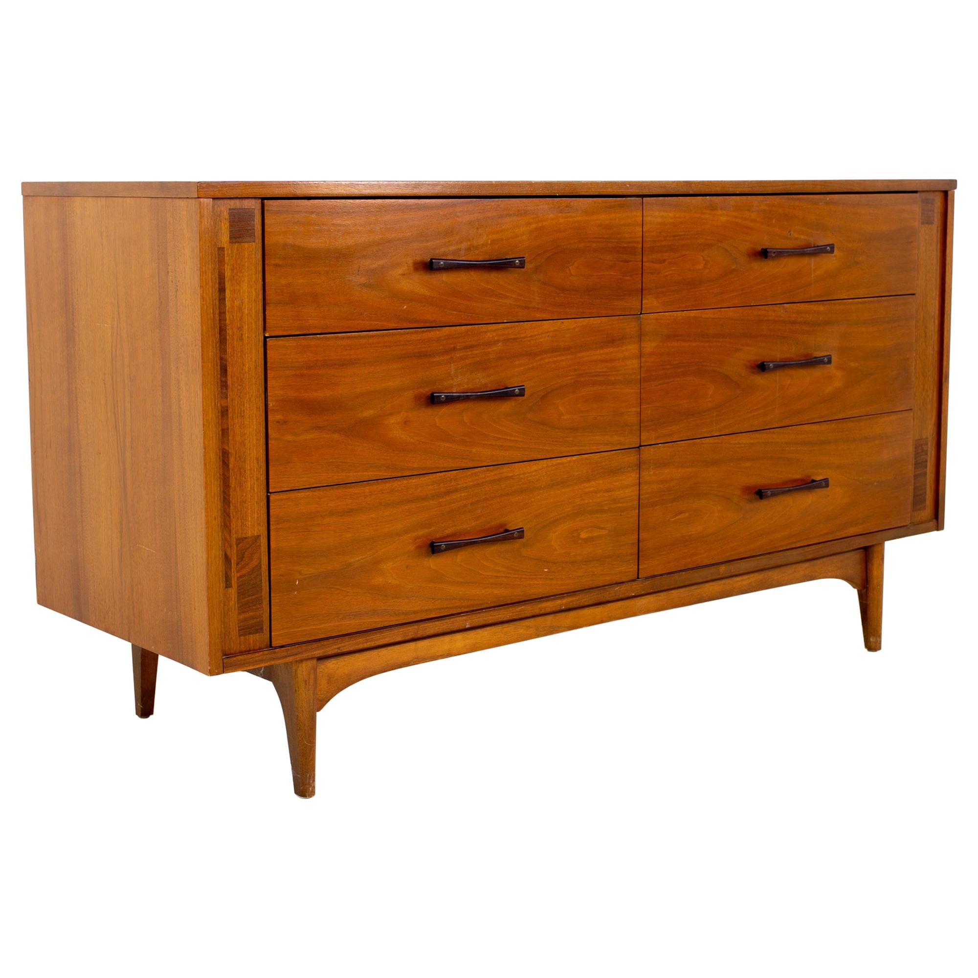 Paul McCobb Style Kroehler Mid Century Walnut and Rosewood 6 Drawer Dresser