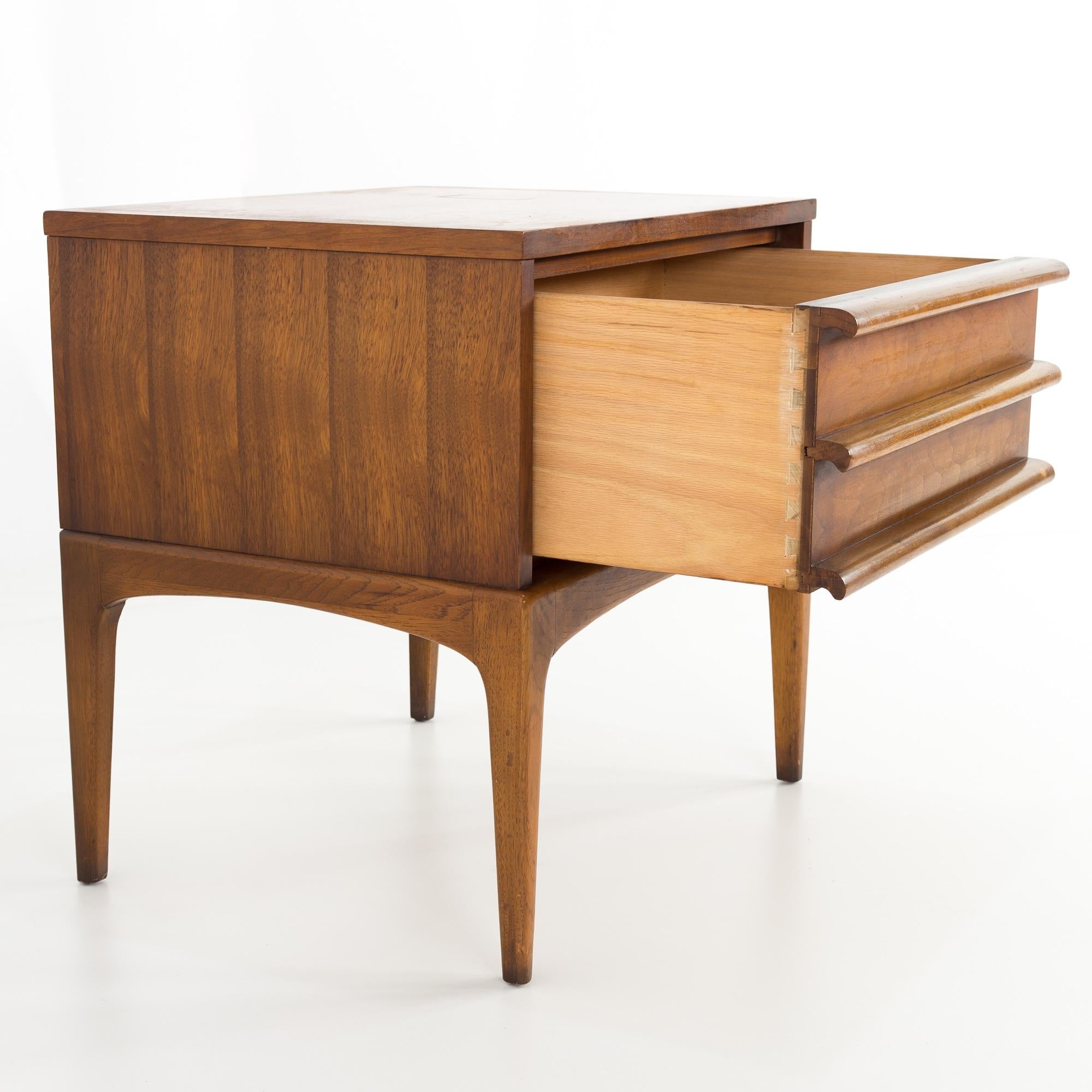 Late 20th Century Paul McCobb Style Lane Rhythm Mid Century 2 Drawer Nightstands, Pair For Sale