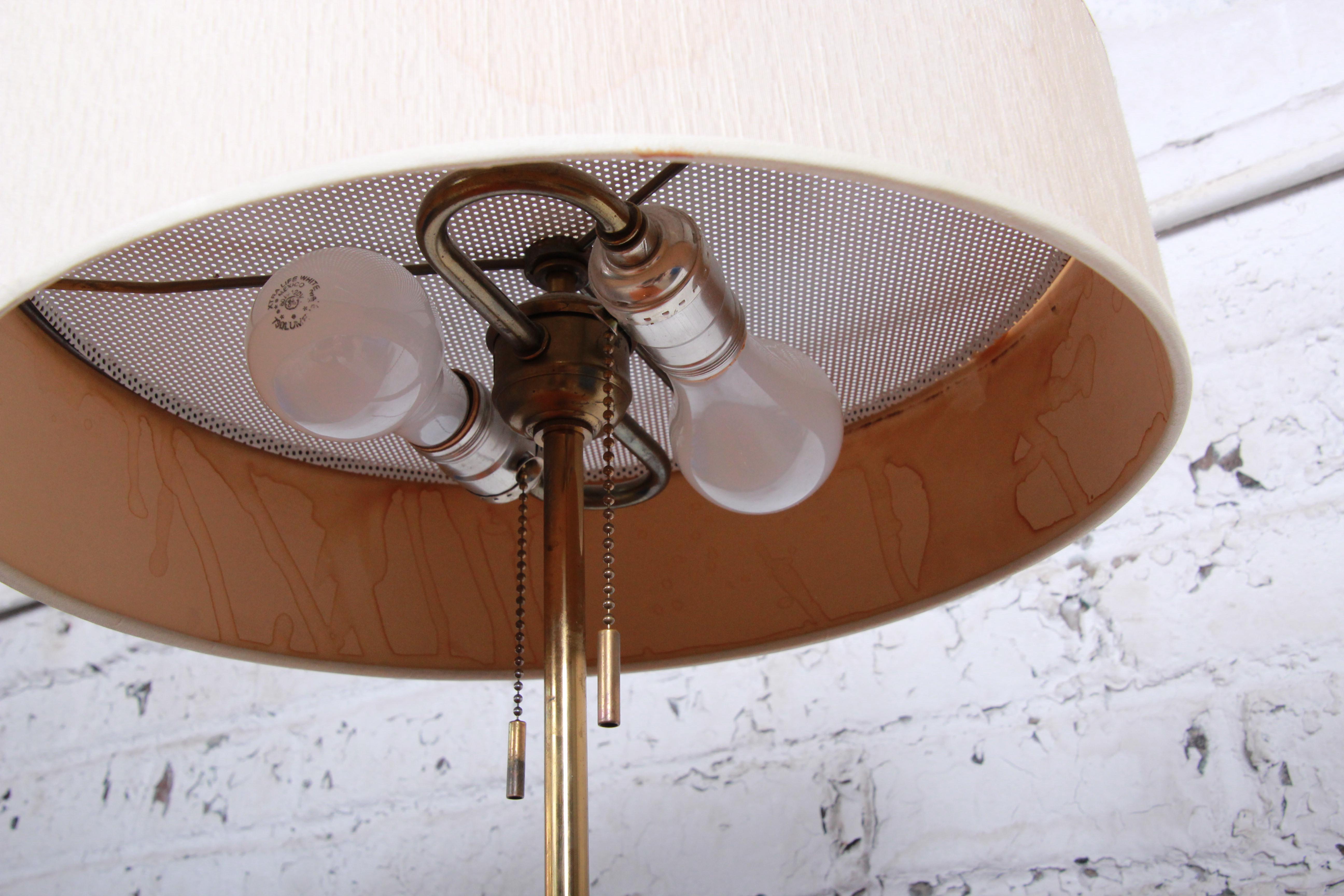 Mid-20th Century Paul McCobb Style Mid-Century Modern Brass Table Lamp by Stiffel
