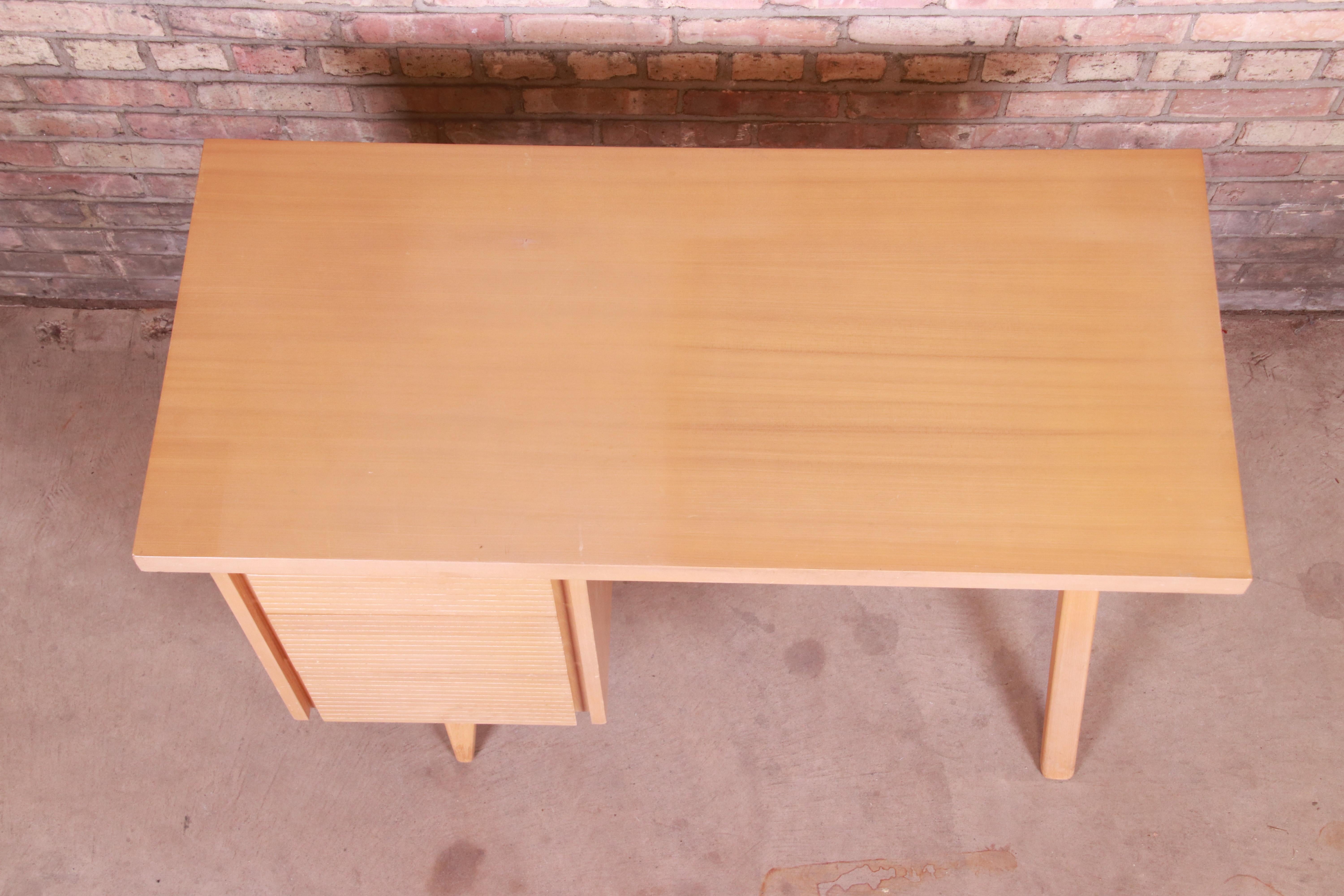 Paul McCobb Style Mid-Century Modern Maple Desk and Chair, 1950s 10