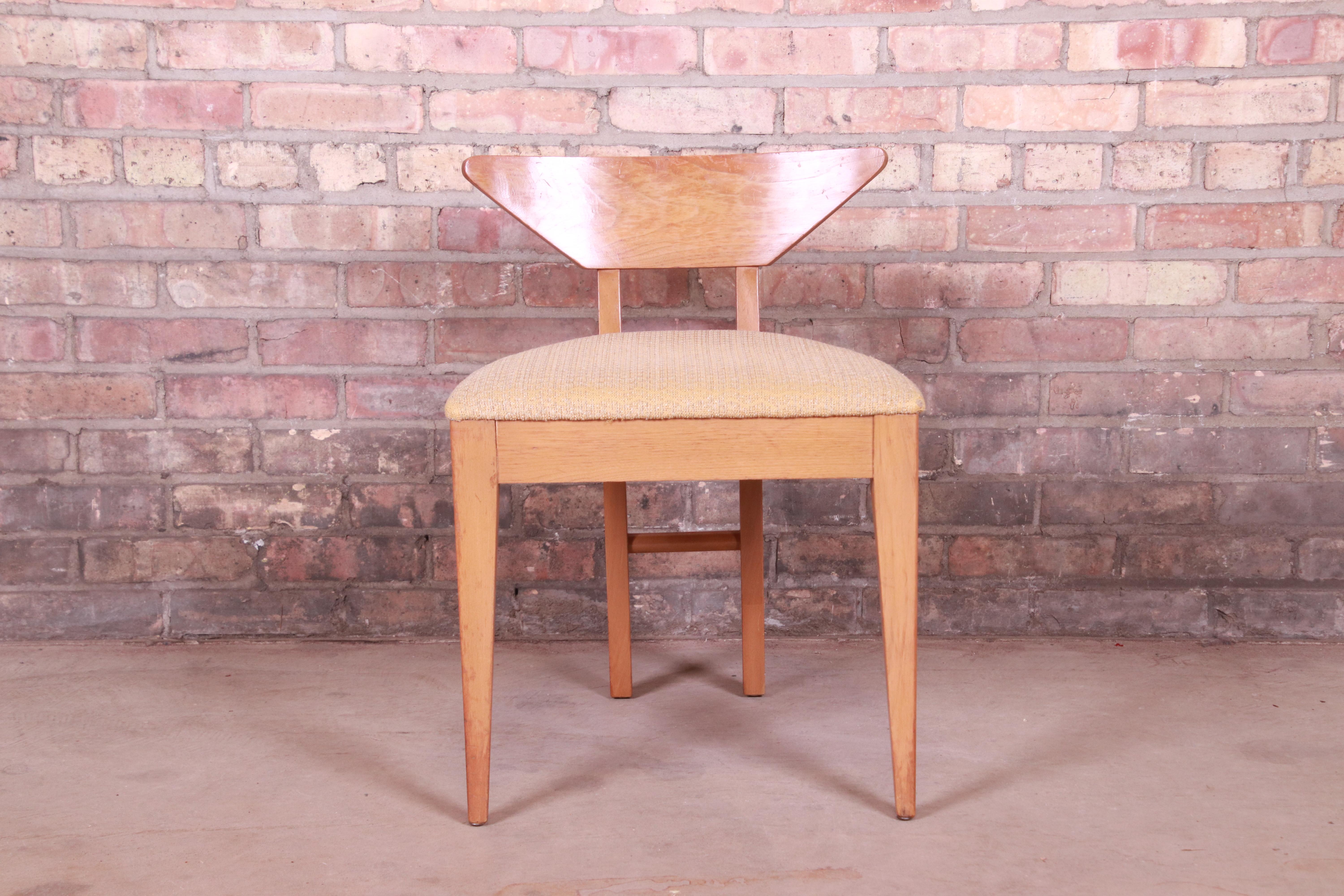 Paul McCobb Style Mid-Century Modern Maple Desk and Chair, 1950s 11