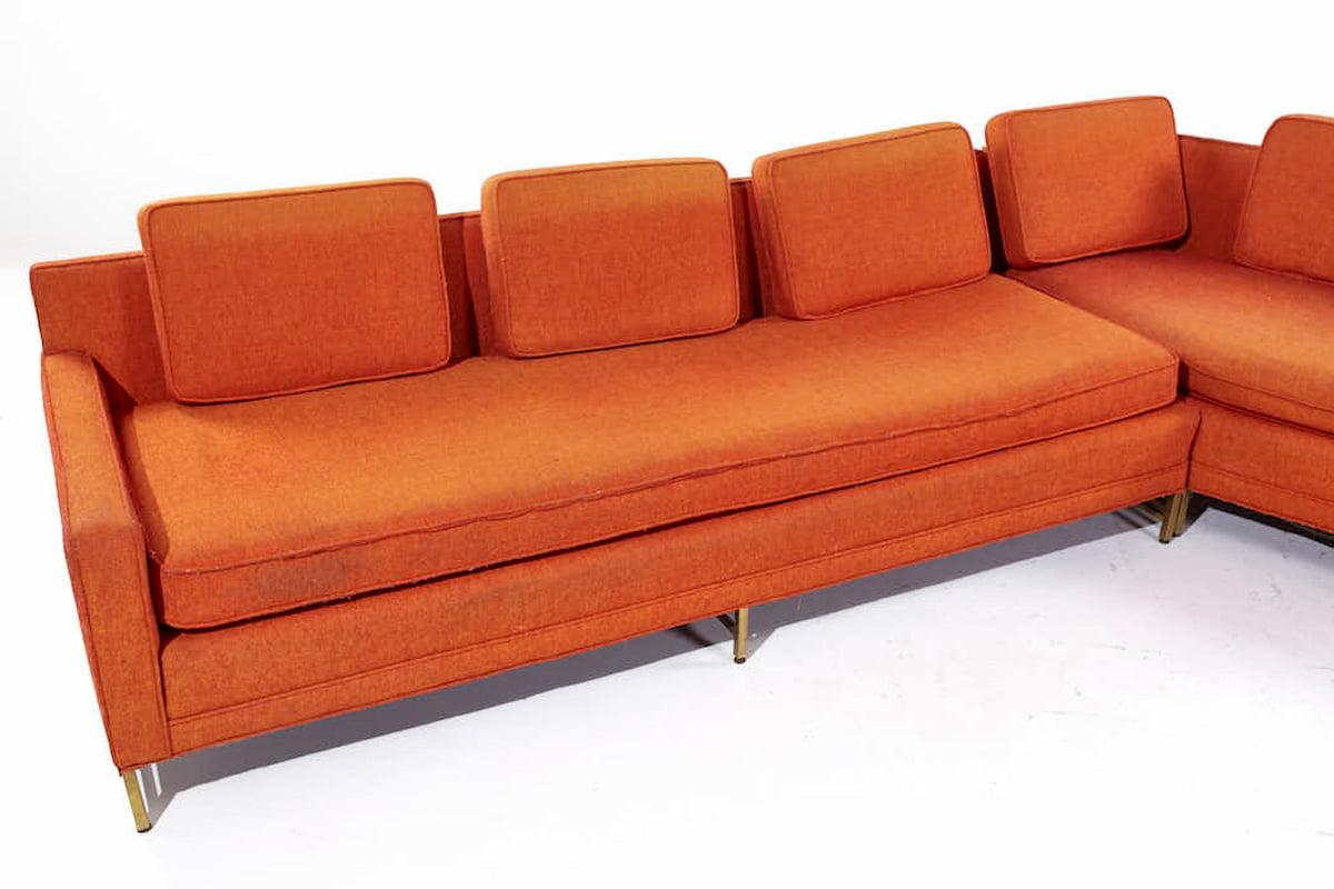 Paul McCobb Style Rowe Mid Century Brass Sectional Sofa im Zustand „Gut“ im Angebot in Countryside, IL