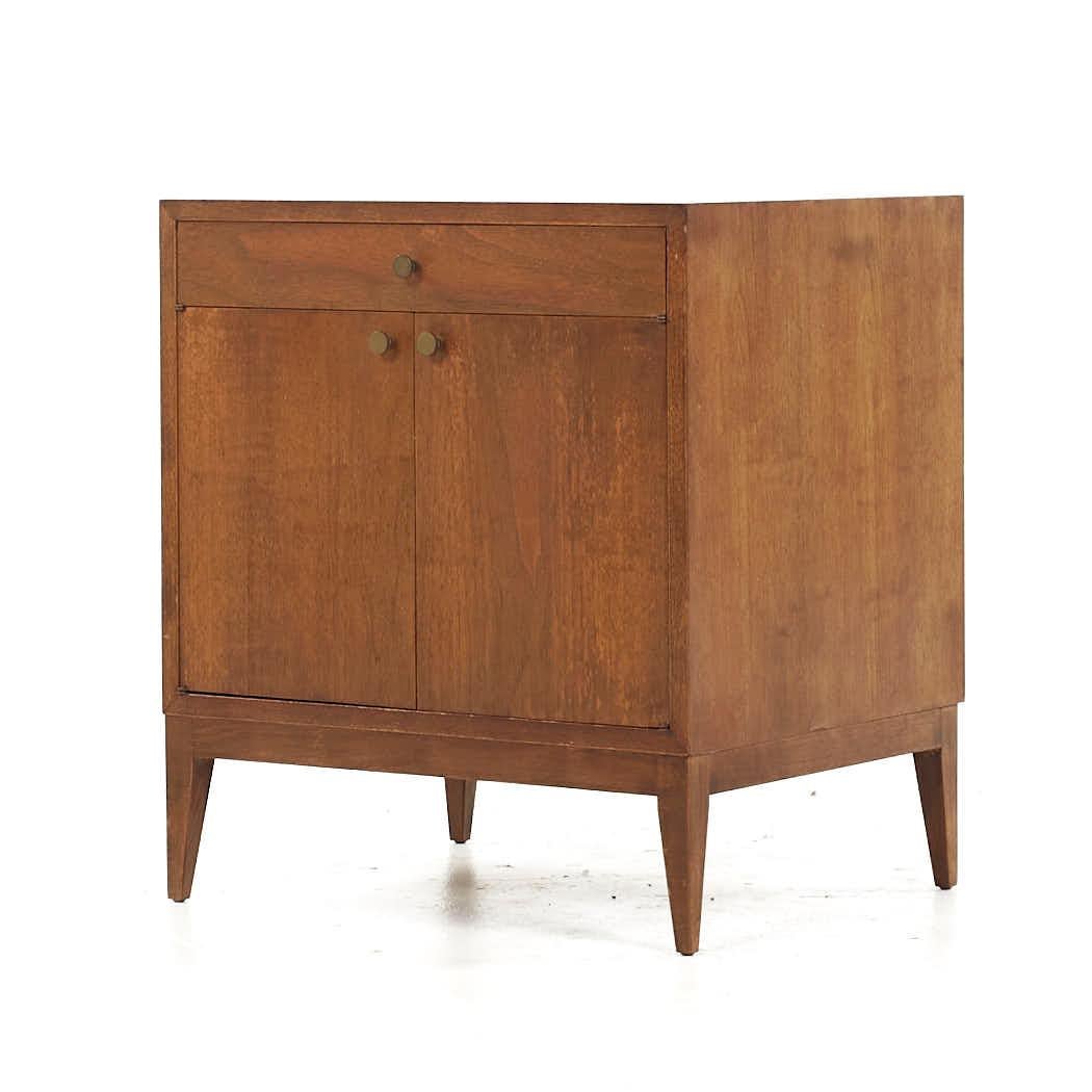 Late 20th Century Paul McCobb Style West Michigan Mid Century Walnut and Brass Nightstands - Pair For Sale