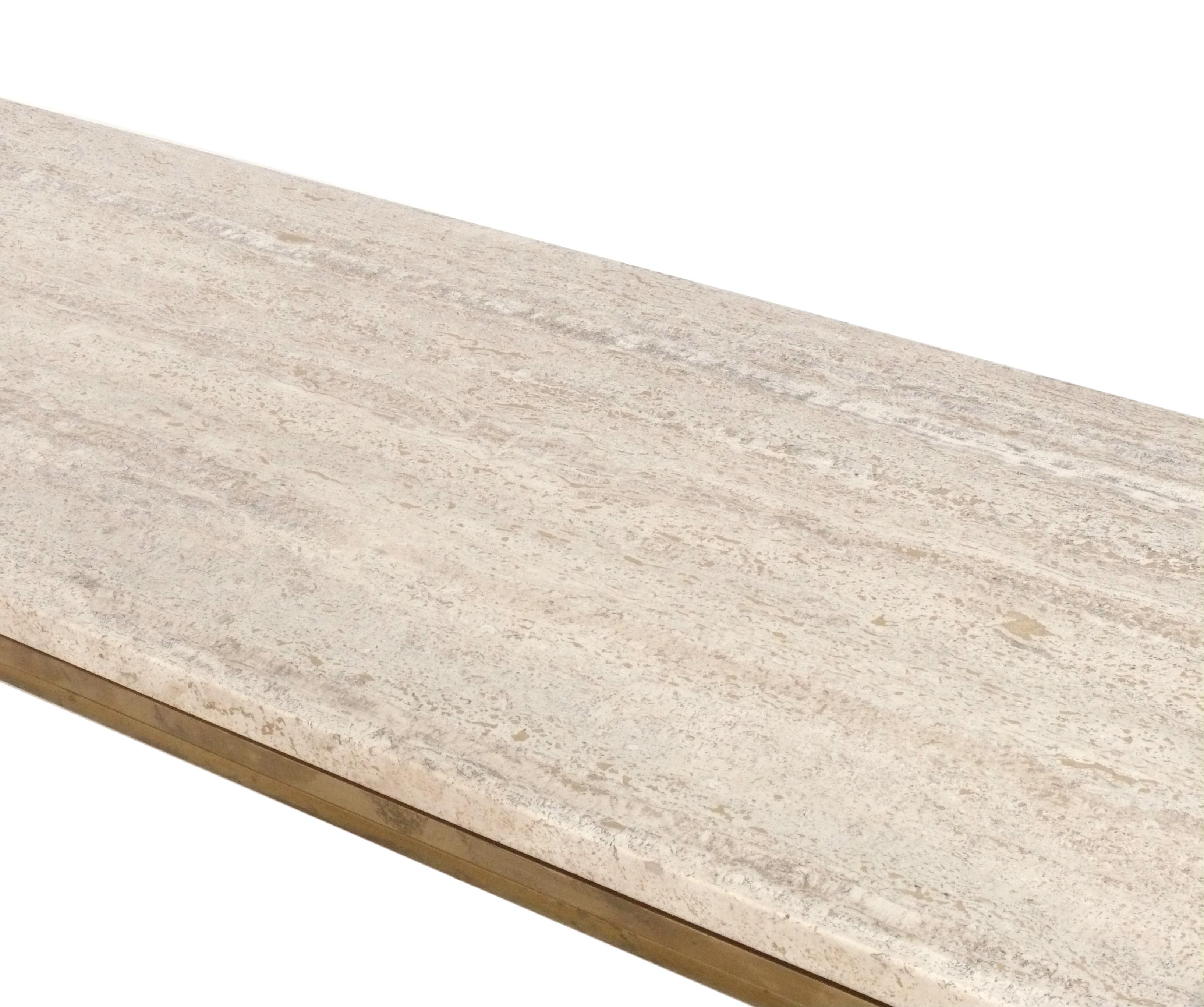 Table basse en travertin et laiton Paul McCobb Modernité du milieu du siècle dernier circa 1950 Bon état - En vente à Atlanta, GA