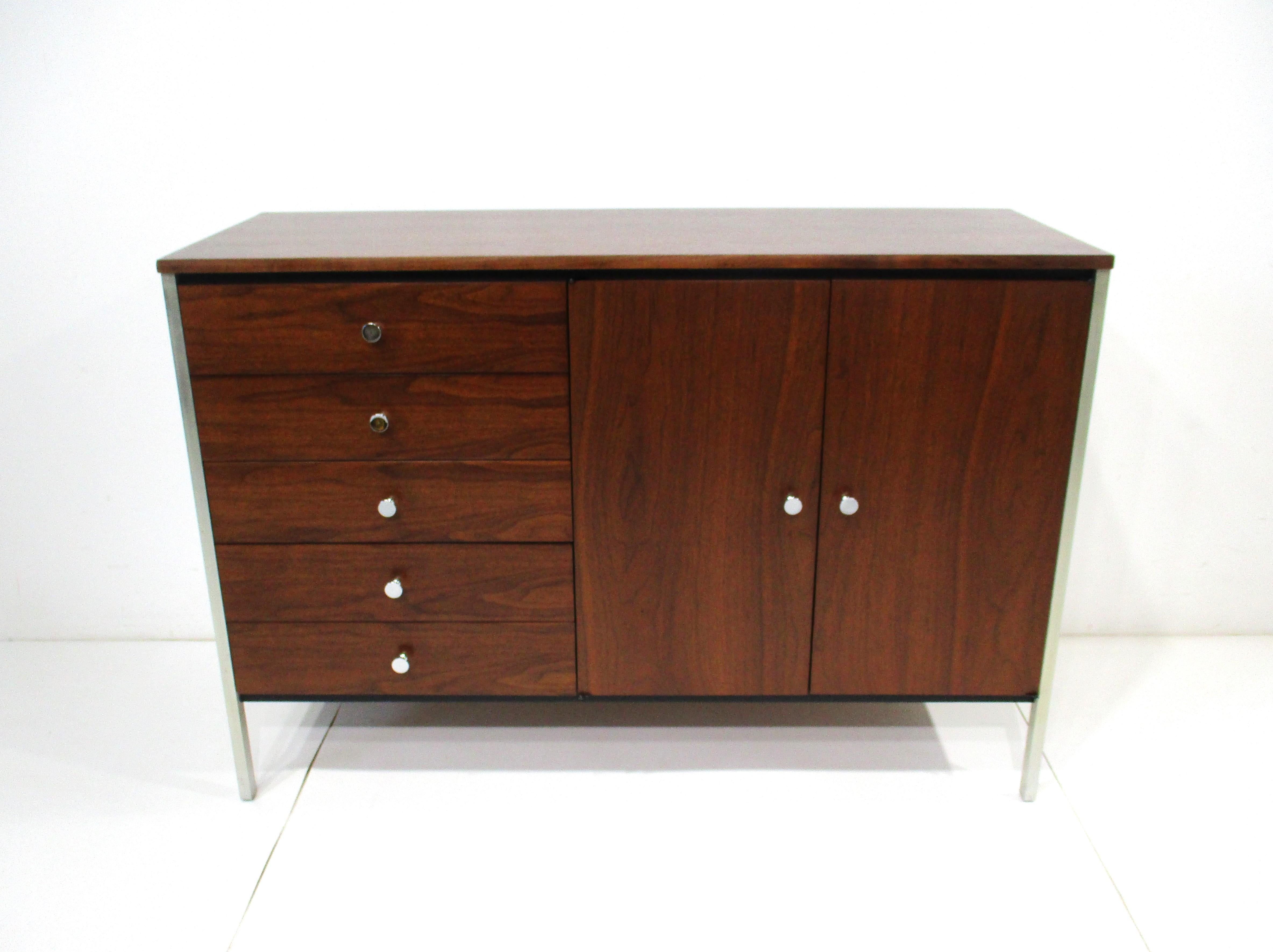 Paul McCobb Walnut Cabinet for H. Sacks & Sons Connoisseur Collection  For Sale 8