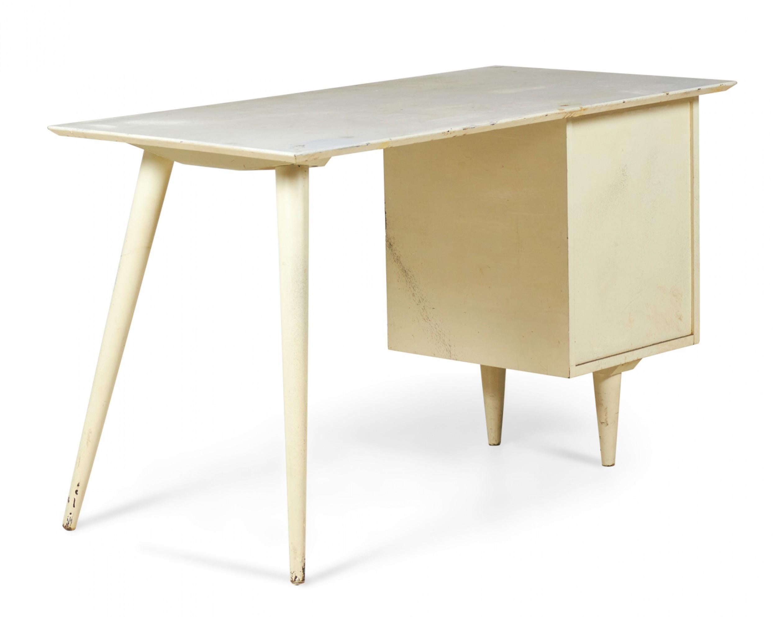 Mid-Century Modern Paul McCobb White Finish Wooden Student Desk 'Model 1560' For Sale