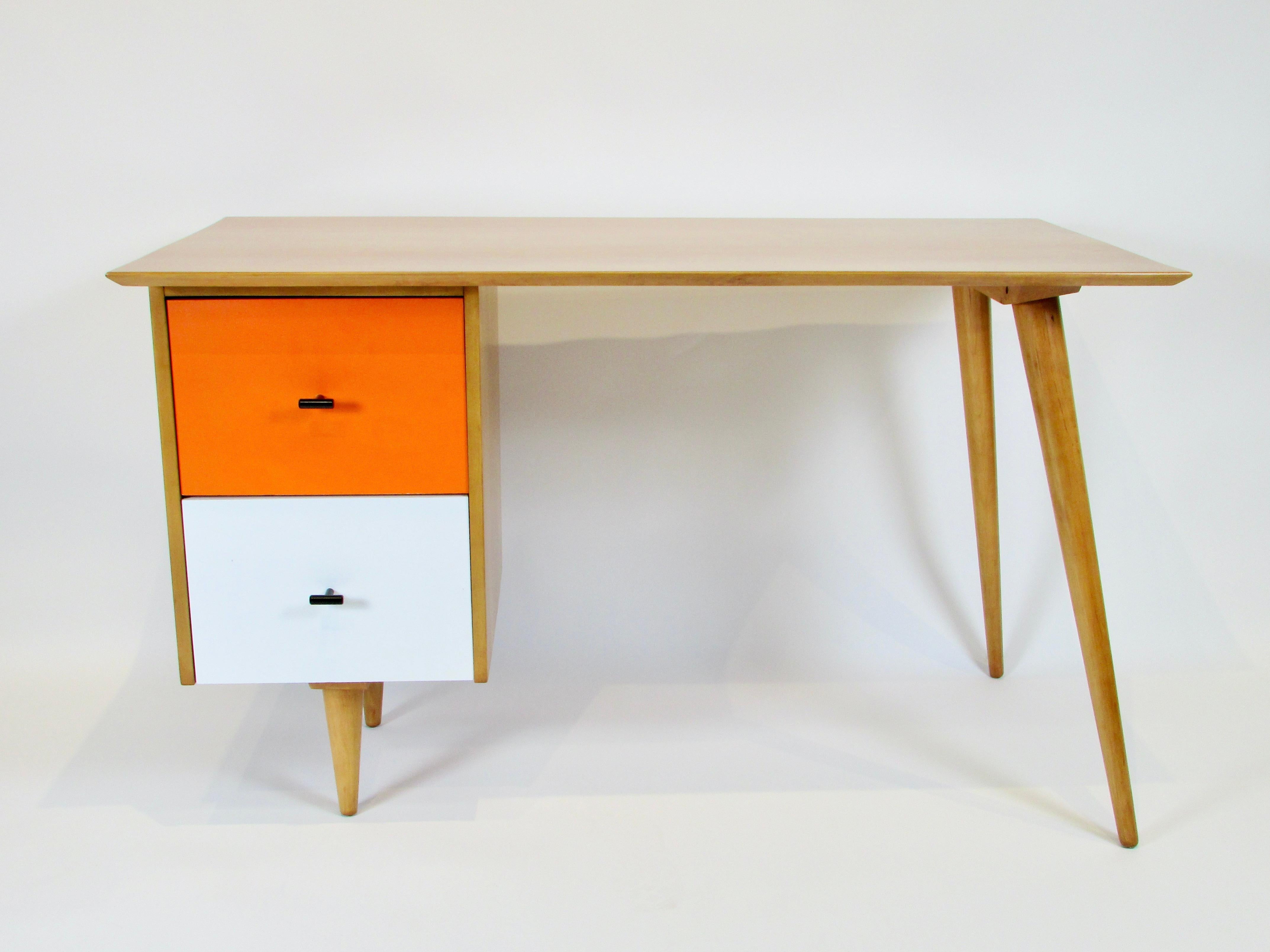 Mid-Century Modern Paul McCobb Winchendon Planner Group Blonde Desk with Orange and White Drawers For Sale