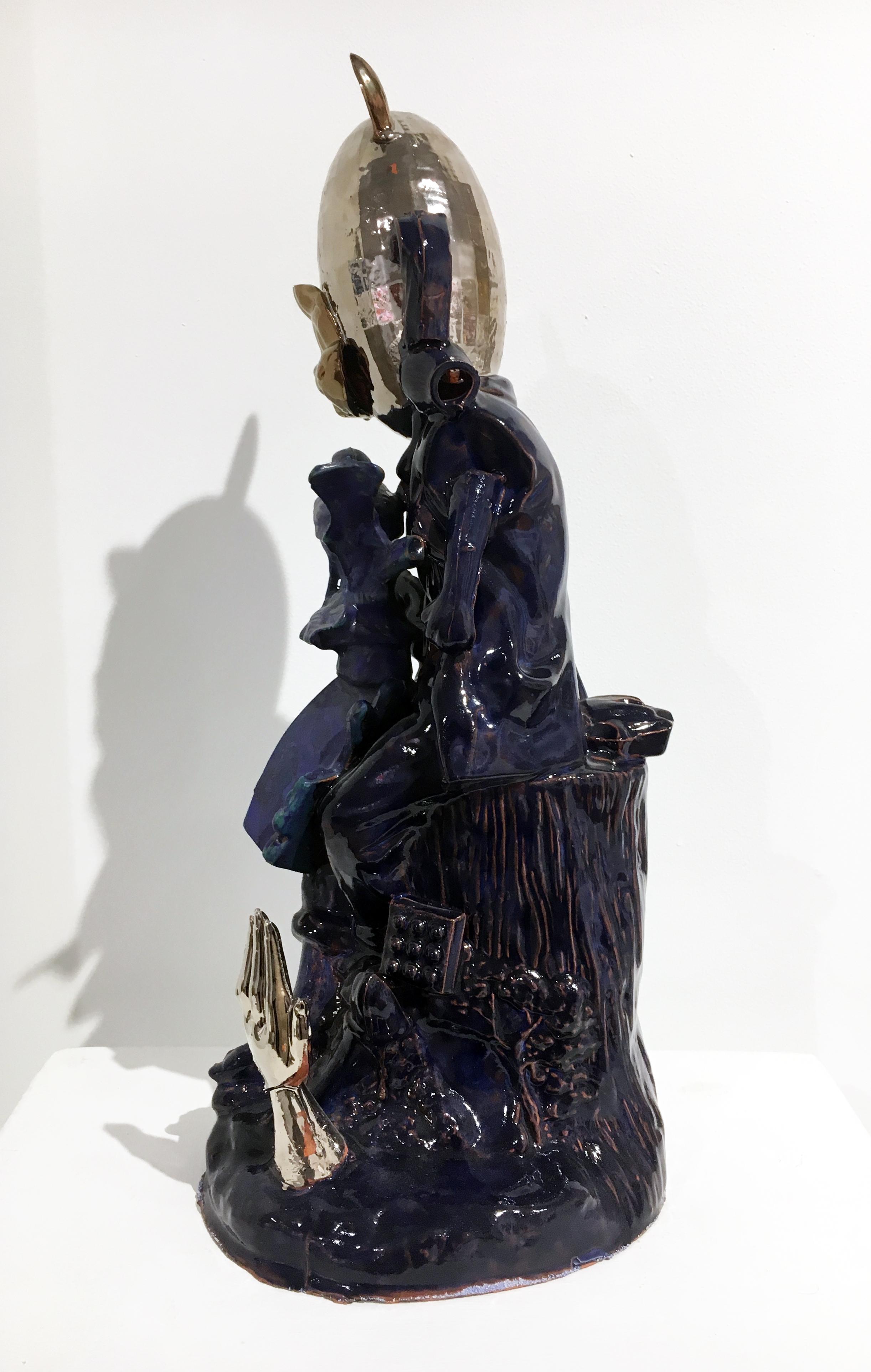 Zeitgenössische Porzellan- und Steingut-Skulptur mit Glasur und Lüster (Grau), Figurative Sculpture, von Paul McMullan