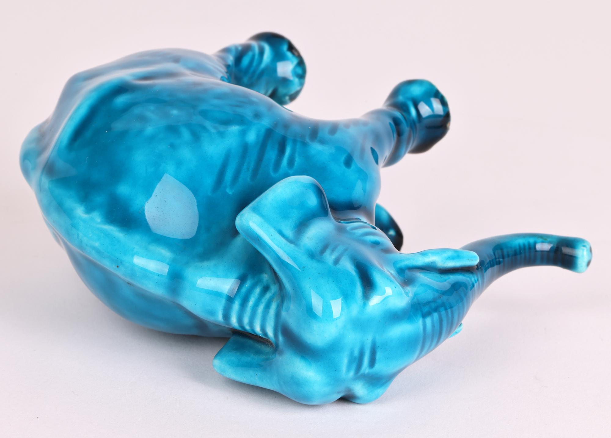 Türkis glasierte Elefantenfigur aus Keramik von Paul Milet Sevres    (Glasiert) im Angebot