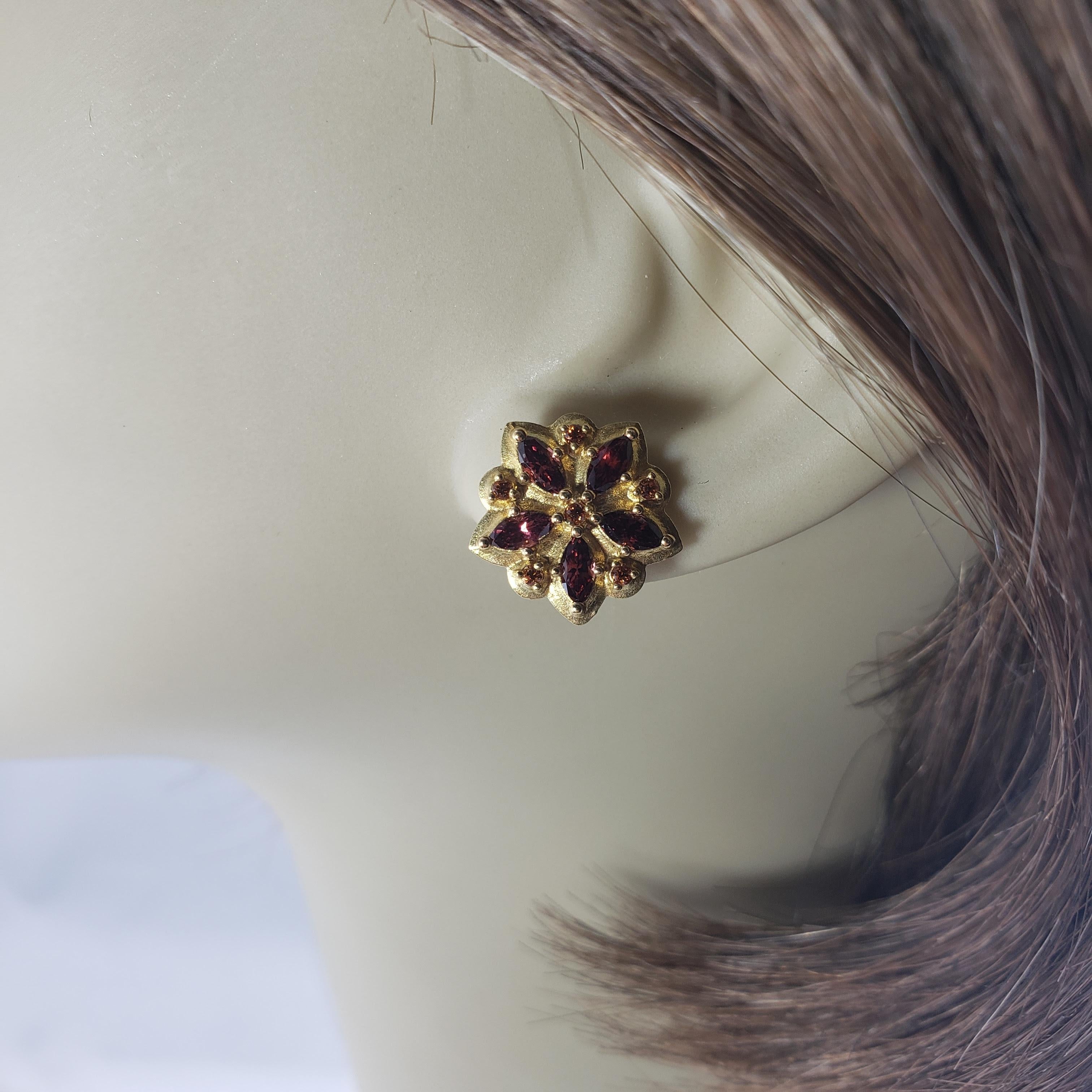 Women's Paul Morelli 18 Karat Yellow Gold Garnet and Citrine Flower Earrings For Sale