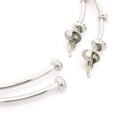 Große Creolen von Paul Morelli, 18 Karat Weißgold 0,35 Karat Diamant Station