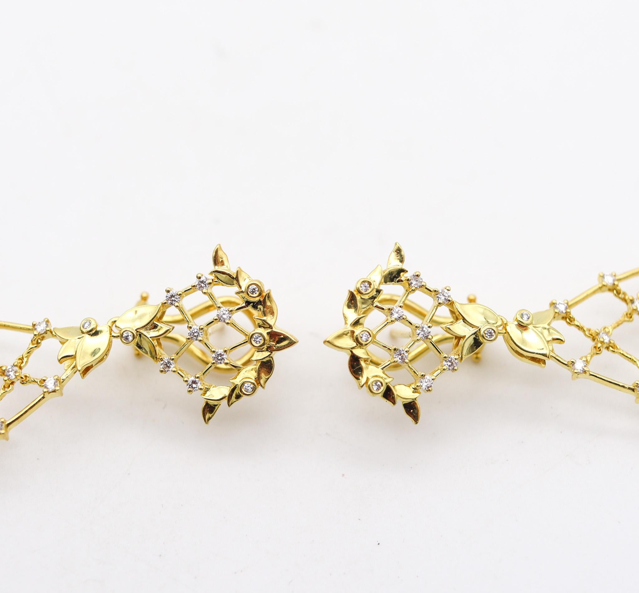 Brilliant Cut Paul Morelli Classic Dangle Drop Earrings In 18Kt Yellow Gold With Diamonds