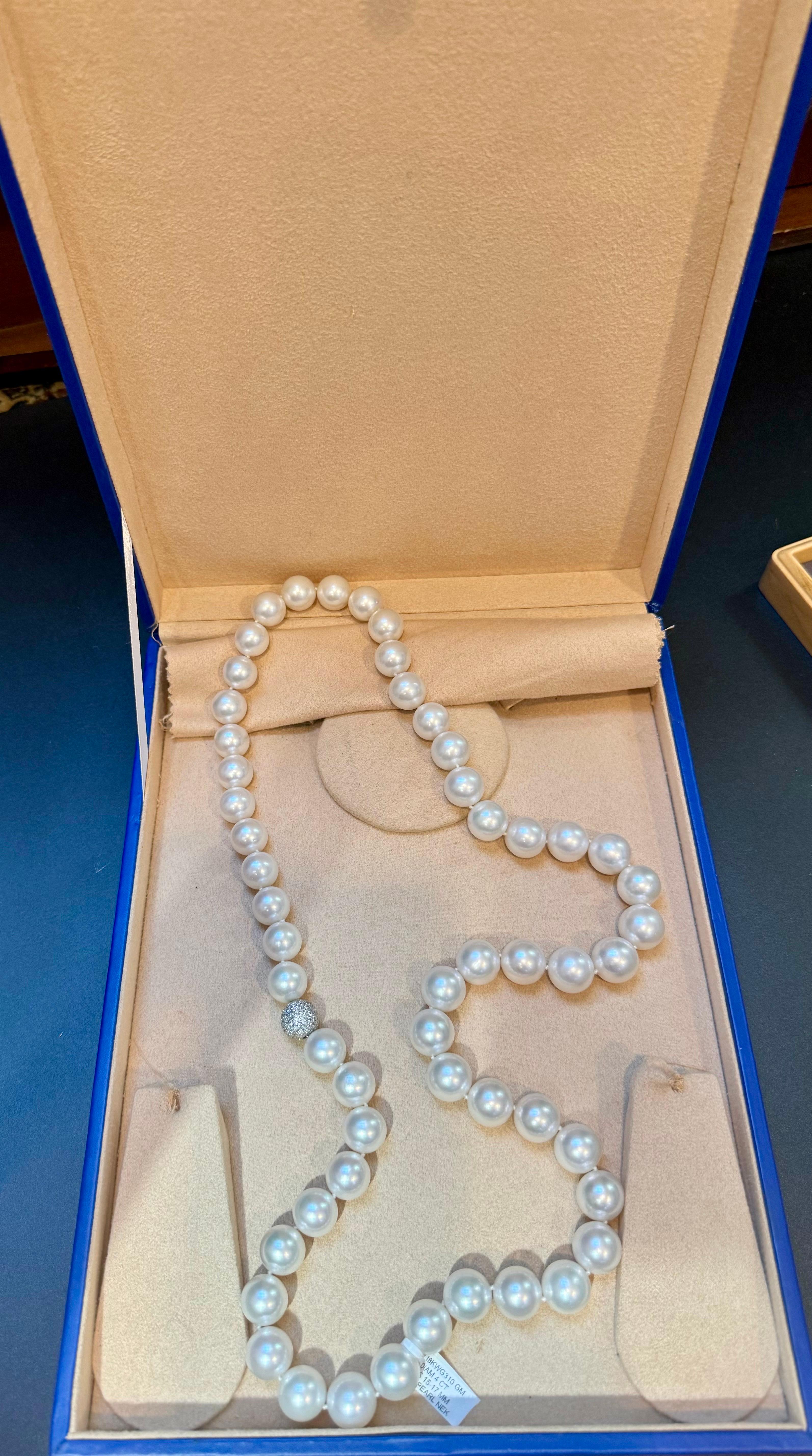 Paul Morelli  Collier Opéra avec perles des mers du Sud sans défaut et 4 ct de diamants 36 