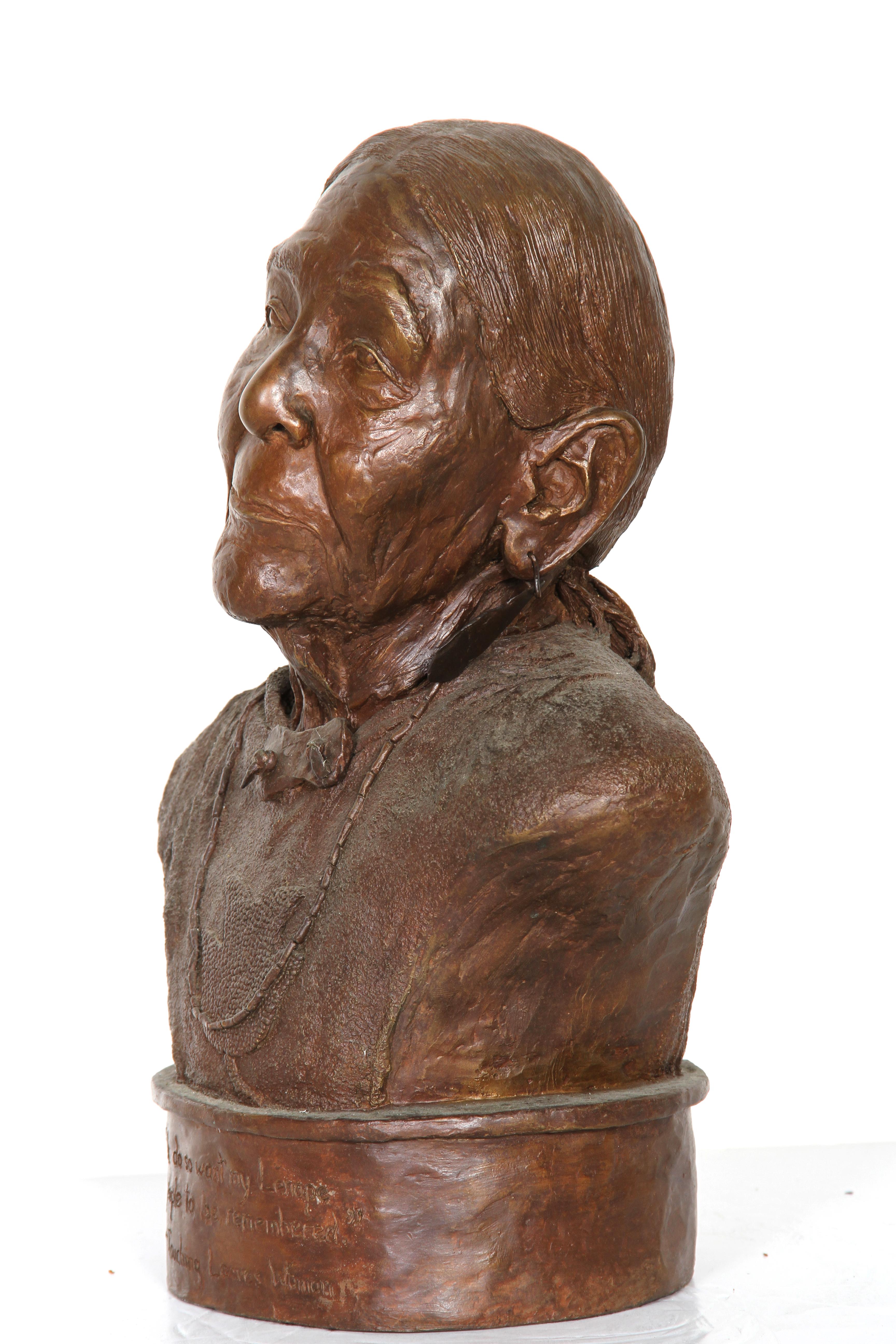 Mujer que toca las hojas, 1988, escultura de bronce de Paul Oestreicher en venta 4