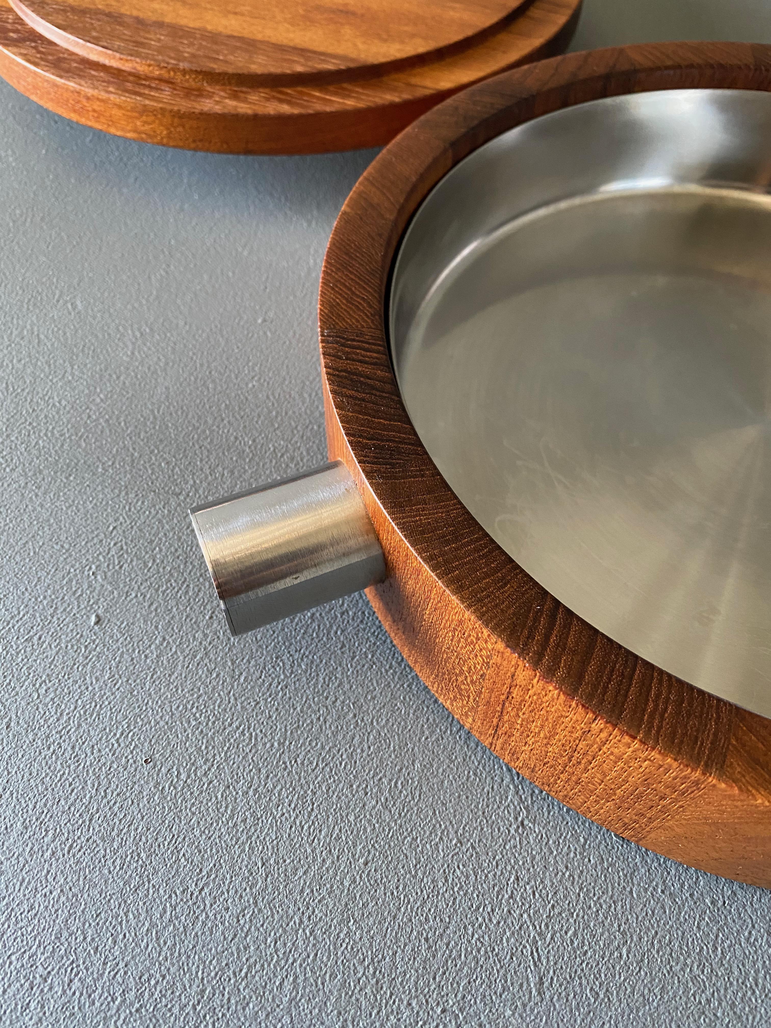 Paul Pedersen Combiwood Serving Bowl for Lundtofte of Denmark, circa 1960 In Good Condition In San Juan Capistrano, CA