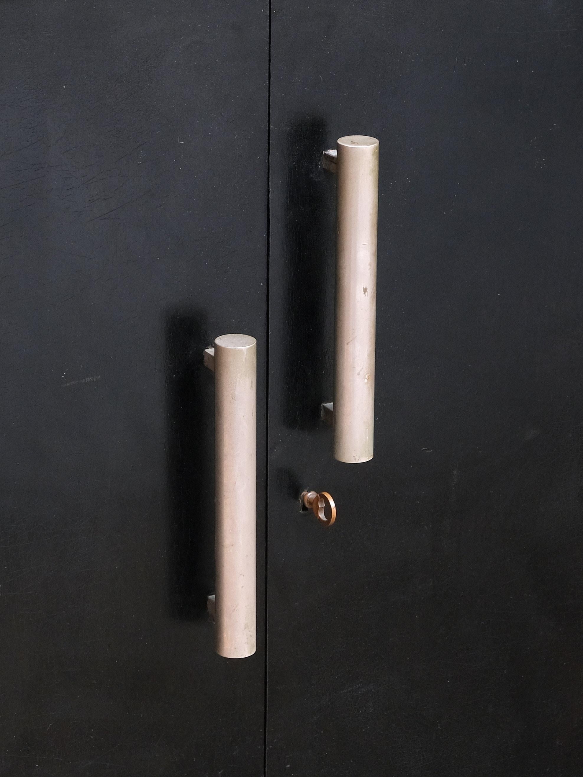 Francese Paul Poiret Attributed Cabinet in Lacquered Wood, Atelier Martine, Francia, anni '20 in vendita