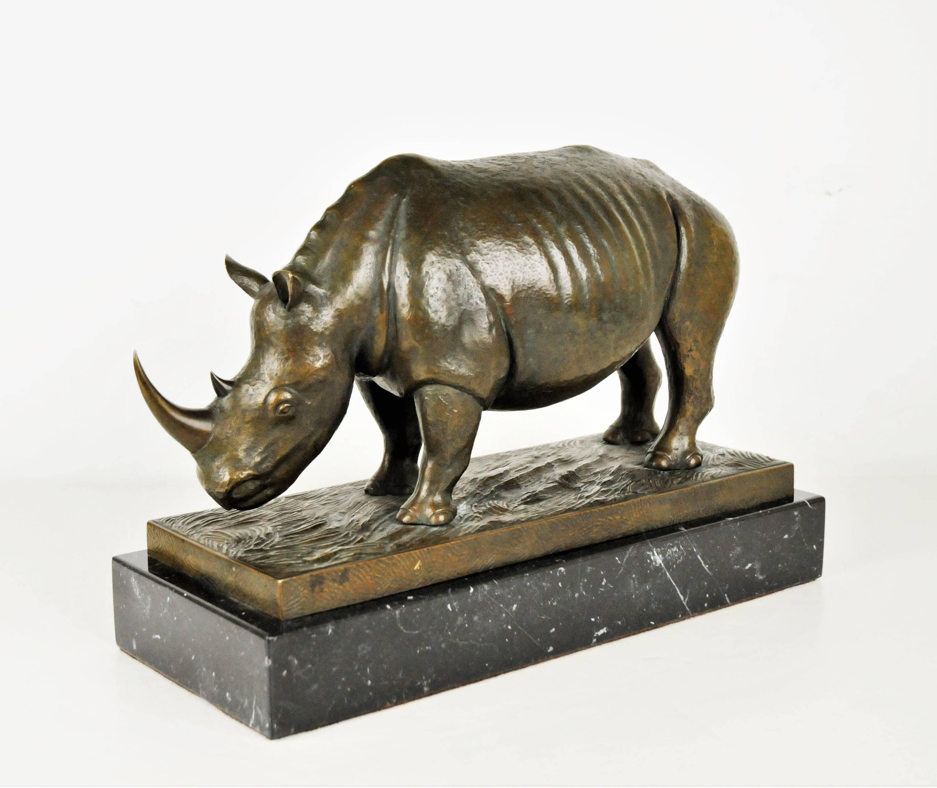 Moderne Sculpture en bronze patiné Rhinoserus de Paul Rudin, 1970 en vente