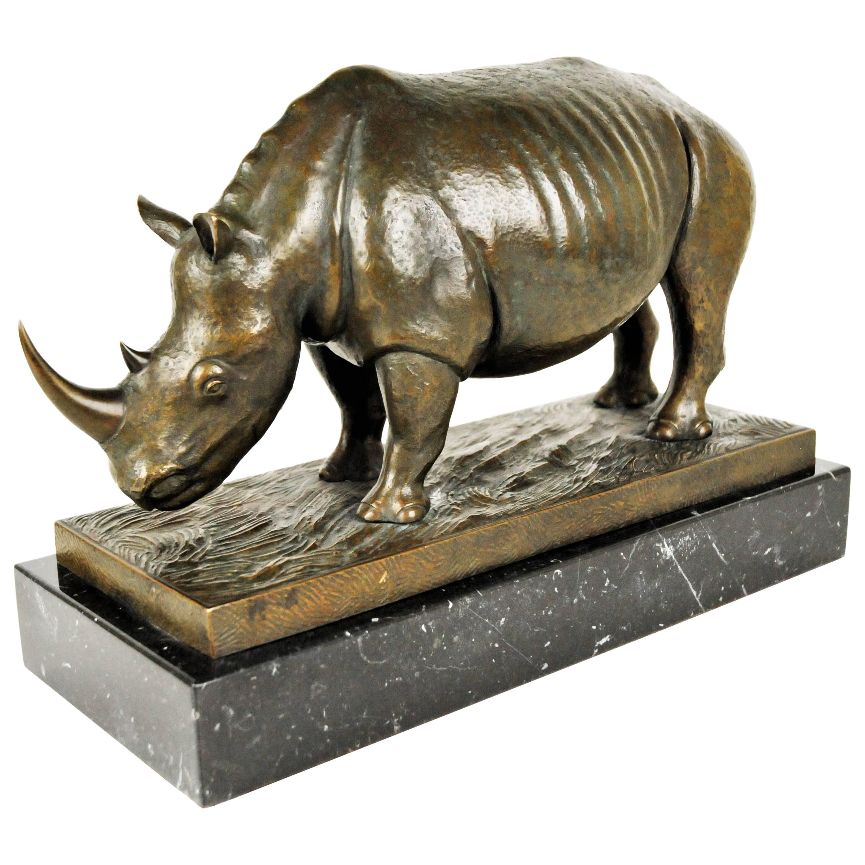 Paul Rudin, Rhinoserus, Skulptur aus patinierter Bronze, 1970er Jahre im Angebot