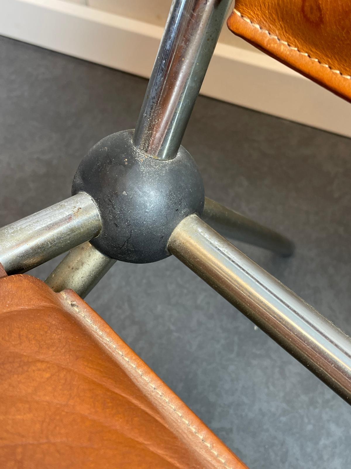 Loungesessel von Paul Schneider (Metall) im Angebot