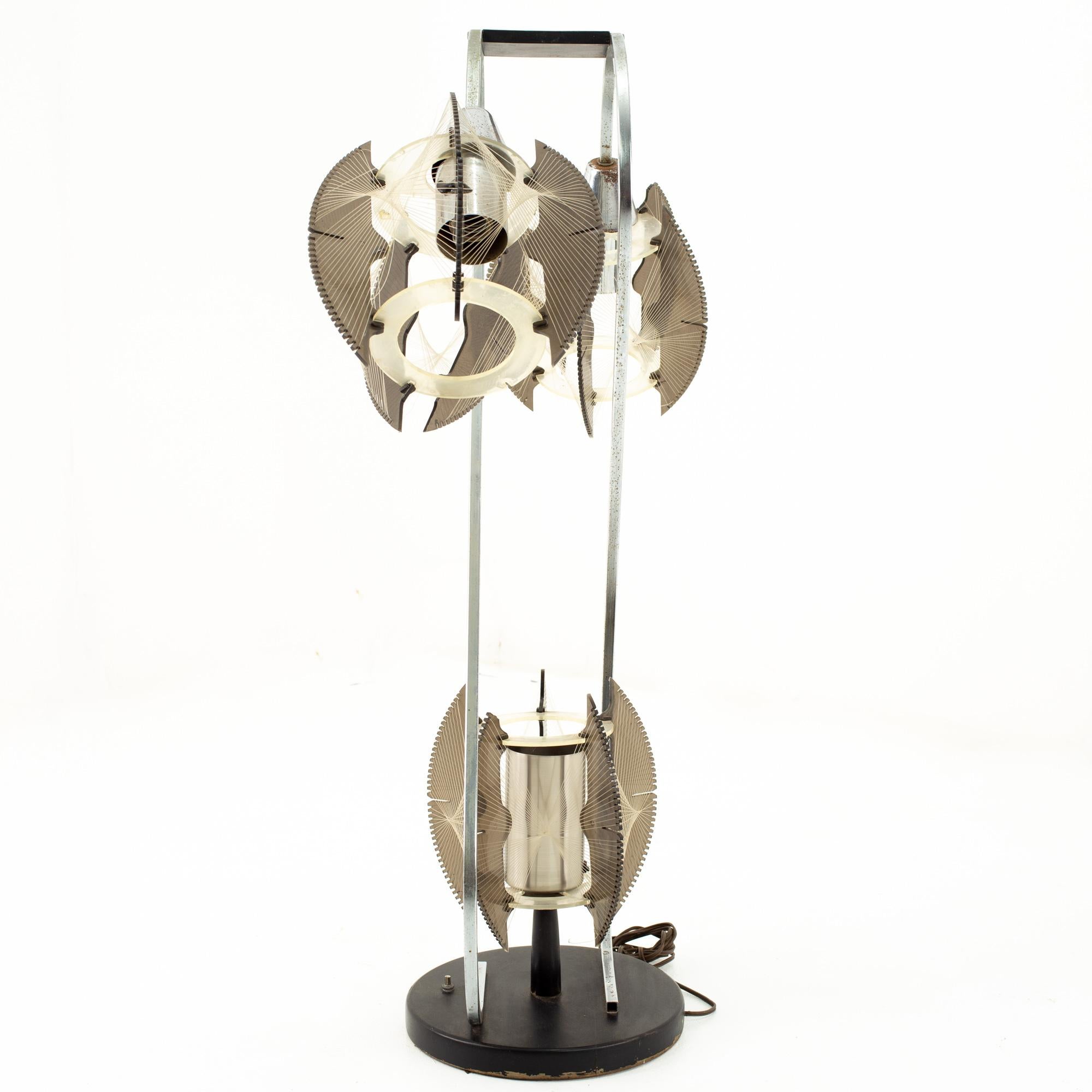 Paul Secon for Sompex Mid Century String and Chrome Lamp (lampe à cordes et chrome) Bon état - En vente à Countryside, IL