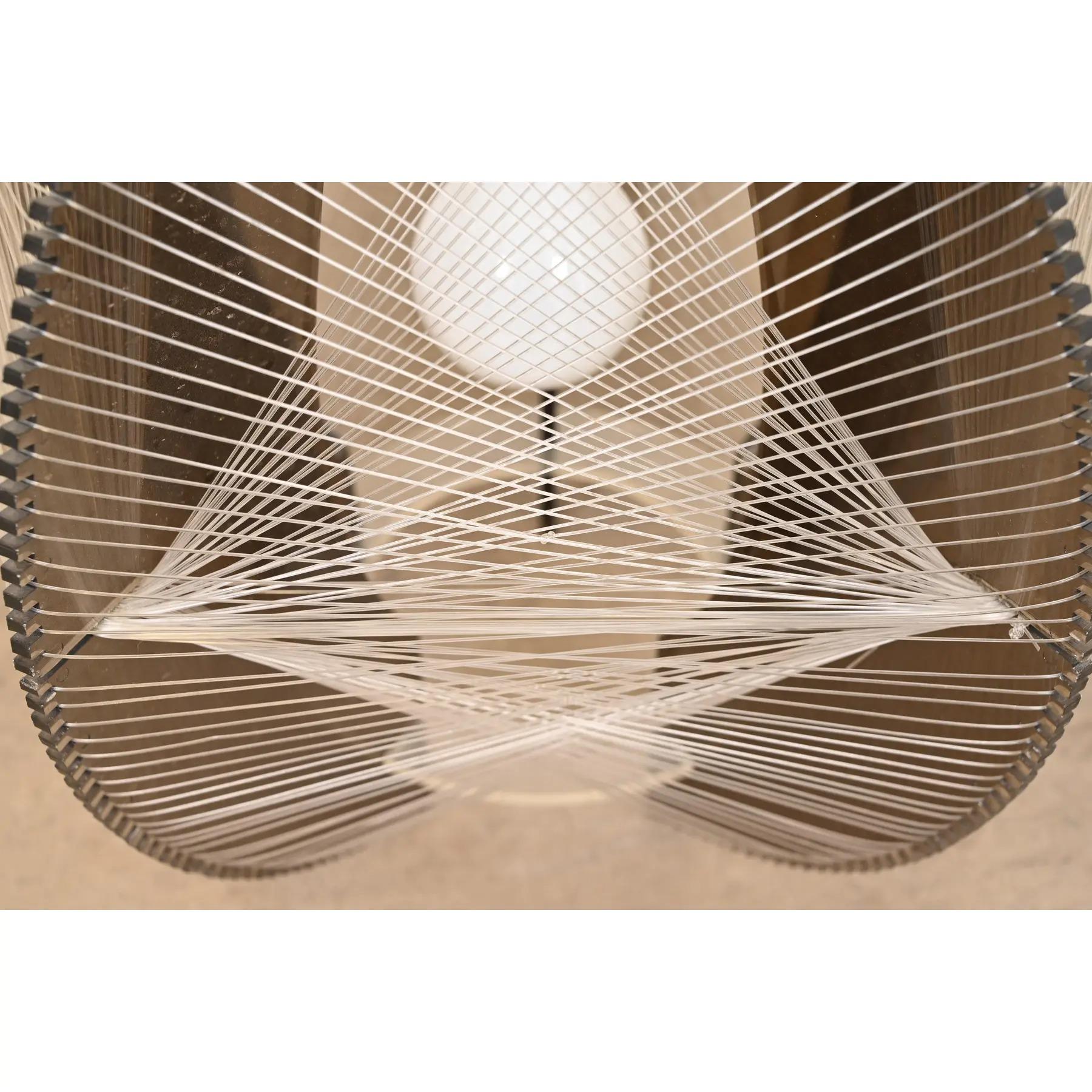Paul Secon para Sompex Lámpara colgante geométrica de nailon y lucite, años 70 en venta 4