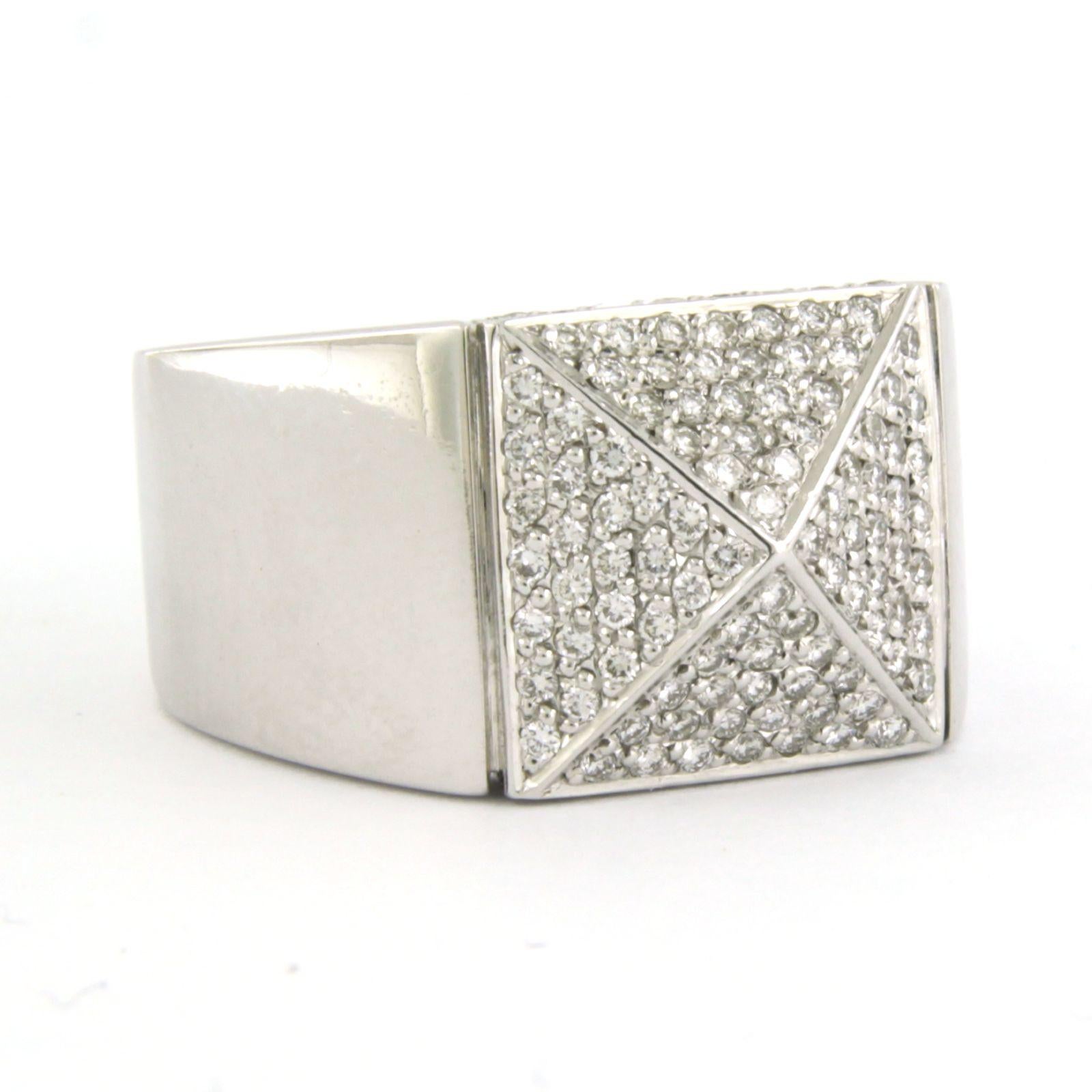 Modern Paul Simons - Ring with brilliant cut diamonds up to 1.00ct 18k white gold For Sale