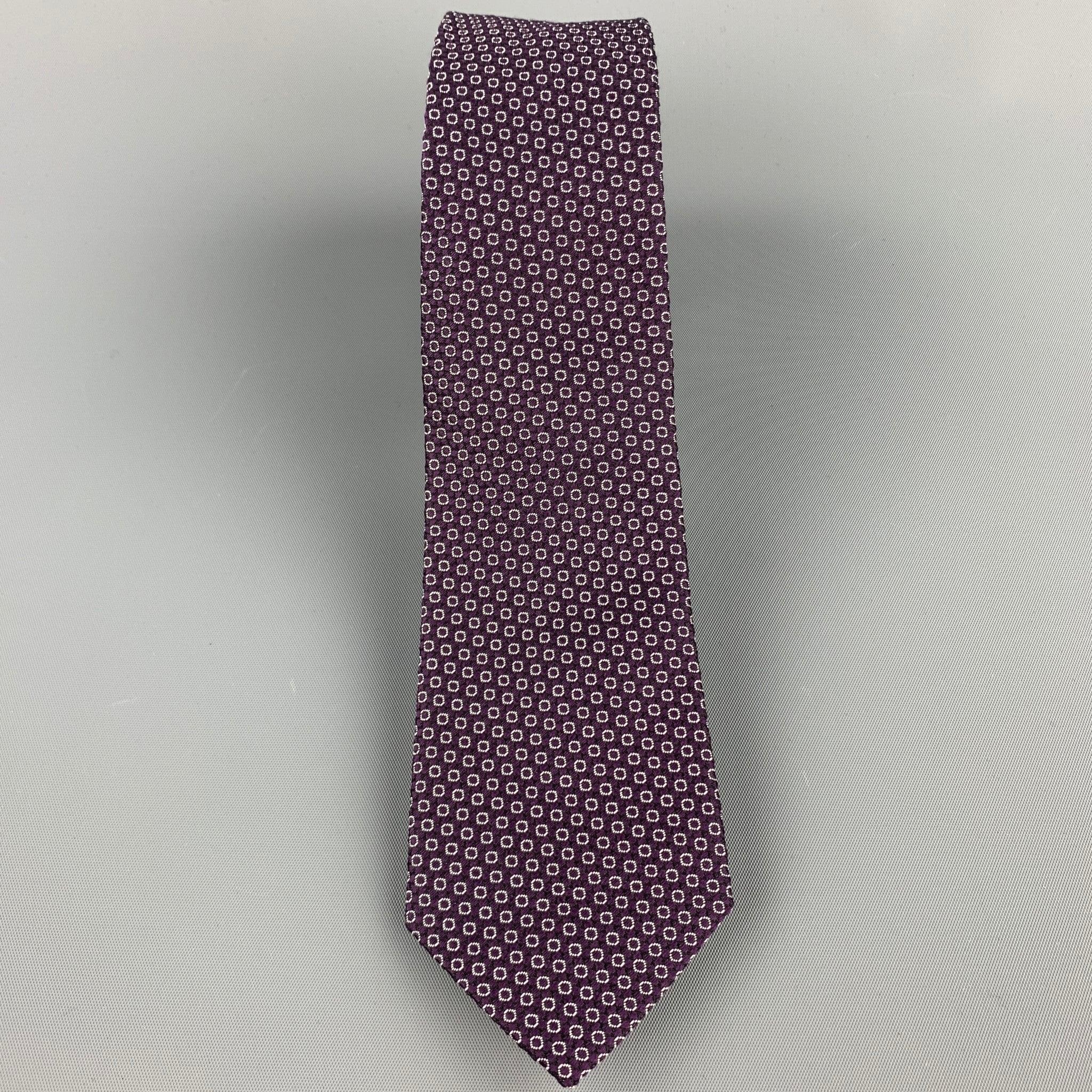 PAUL SMITH neck tie comes in a purple dot print with floral lining. Made in Italy.Very Good Pre-Owen Condition.Width: 2.5 inches 
  
  
 
Reference: 106708
Category: Tie
More Details
    
Brand:  PAUL SMITH
Color:  Purple
Pattern:  Dots
Fabric: 