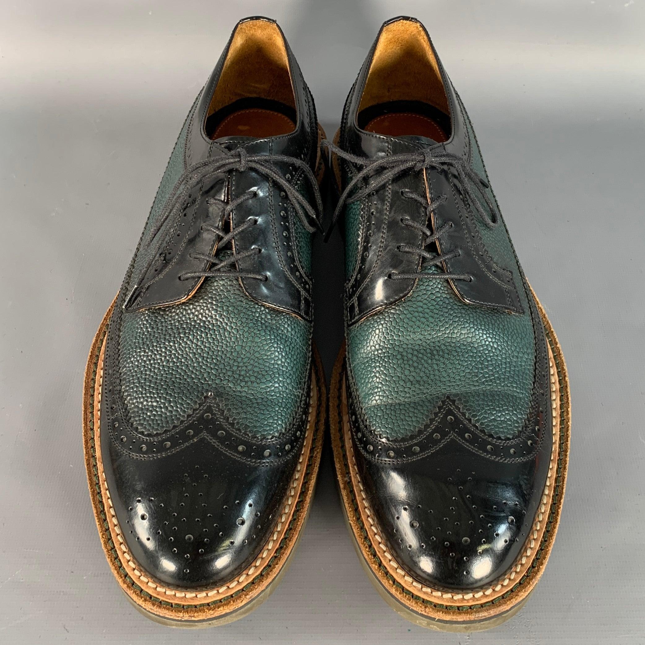 Uomo Paul Smith taglia 10 Nero Verde Traforato in pelle di ciottoli Up&Up in vendita