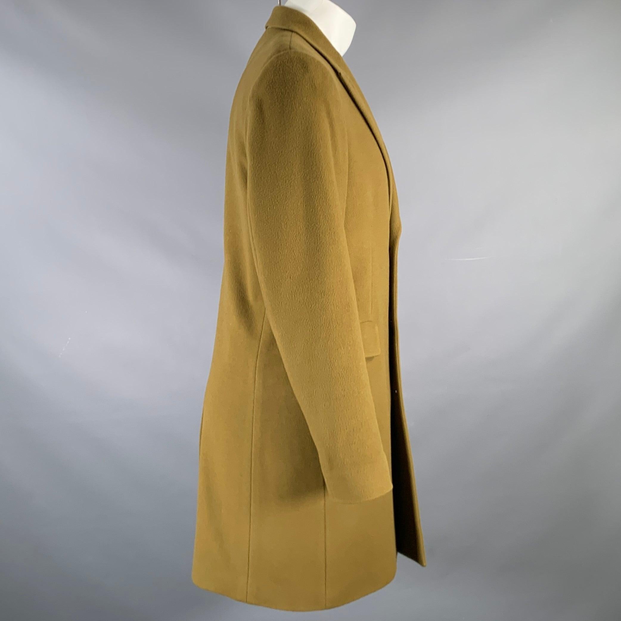 Brown PAUL SMITH Size 38 Olive Green Wool Cashmere Peak Lapel Coat For Sale