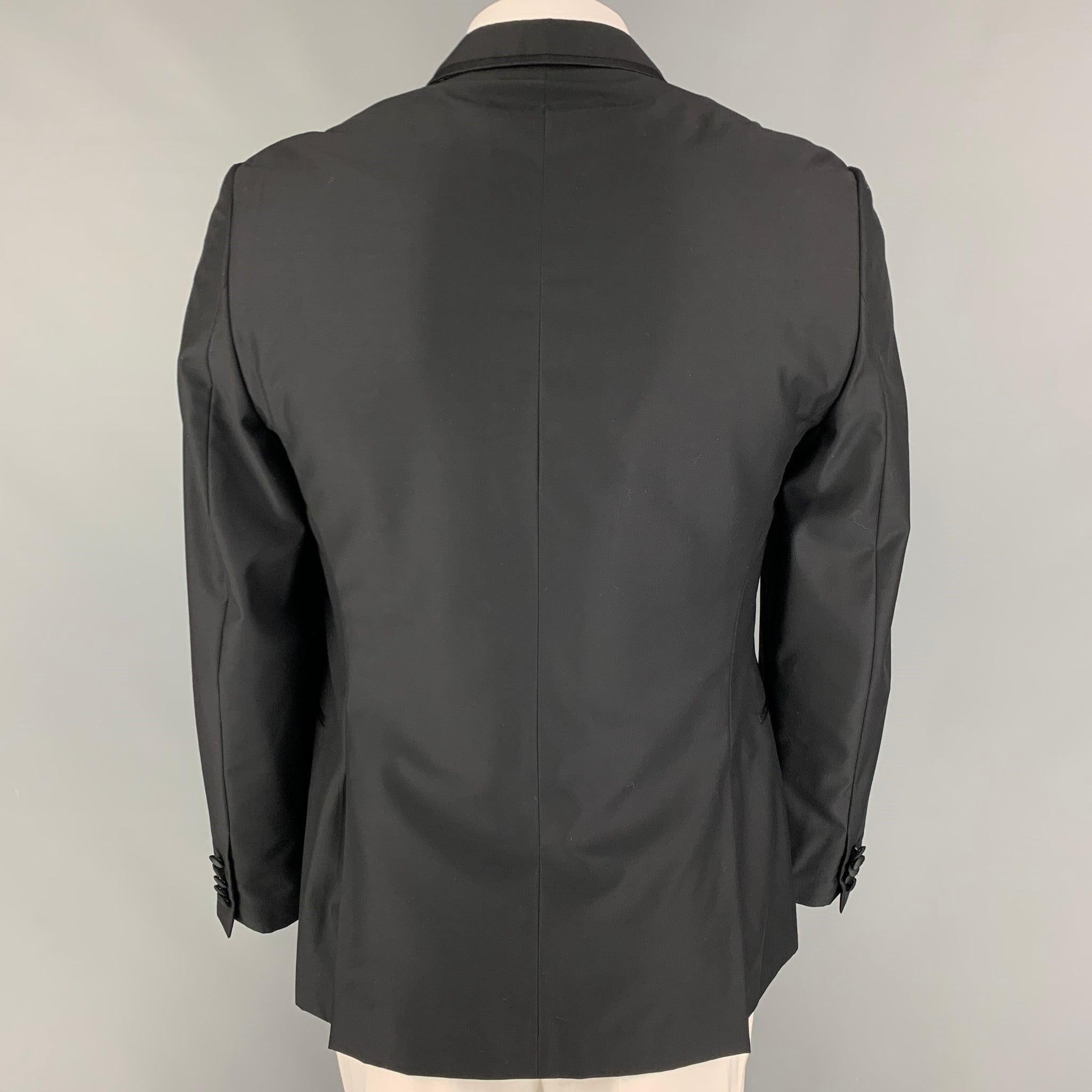 PAUL SMITH Size 42 Black Wool Peak Lapel Sport Coat In Good Condition For Sale In San Francisco, CA