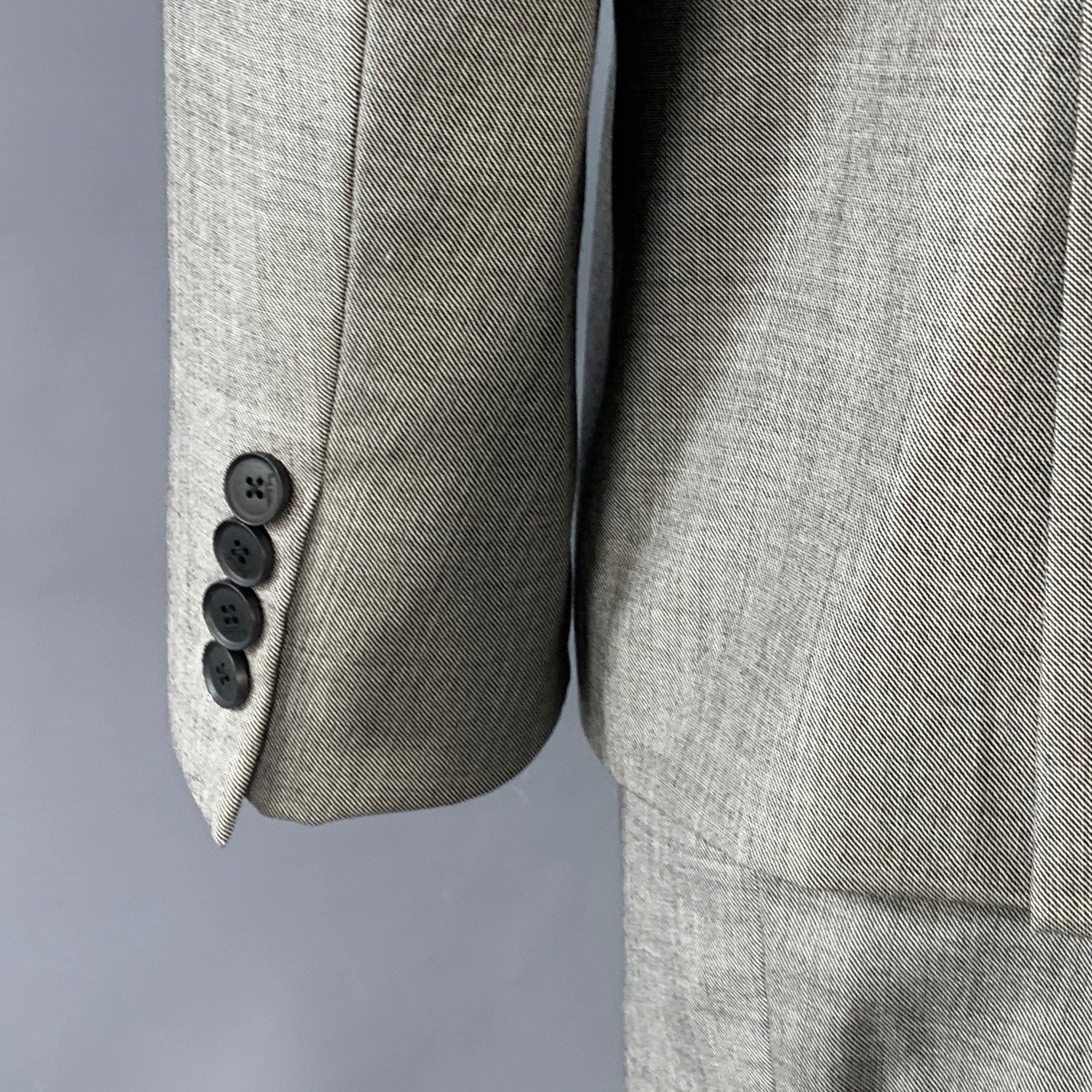 PAUL SMITH Taille 46 The Kensington Regular Grey Wool Slim Fit Notch Lapel Suit (Costume cintré en laine grise à revers échancré) en vente 1