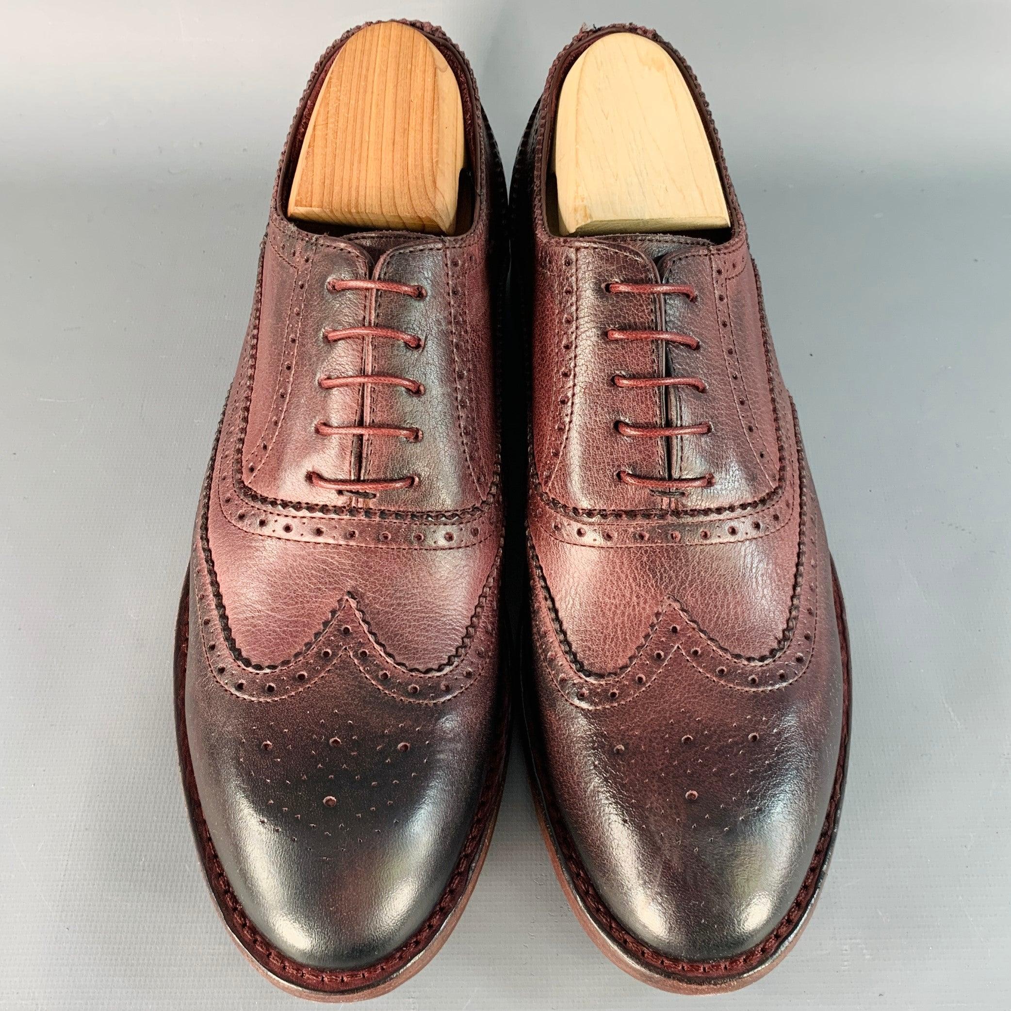 PAUL SMITH Taille 8 Burgundy Antique Leather Wingtip Oxford Lace-Up Flexible Travel Shoes Excellent état - En vente à San Francisco, CA