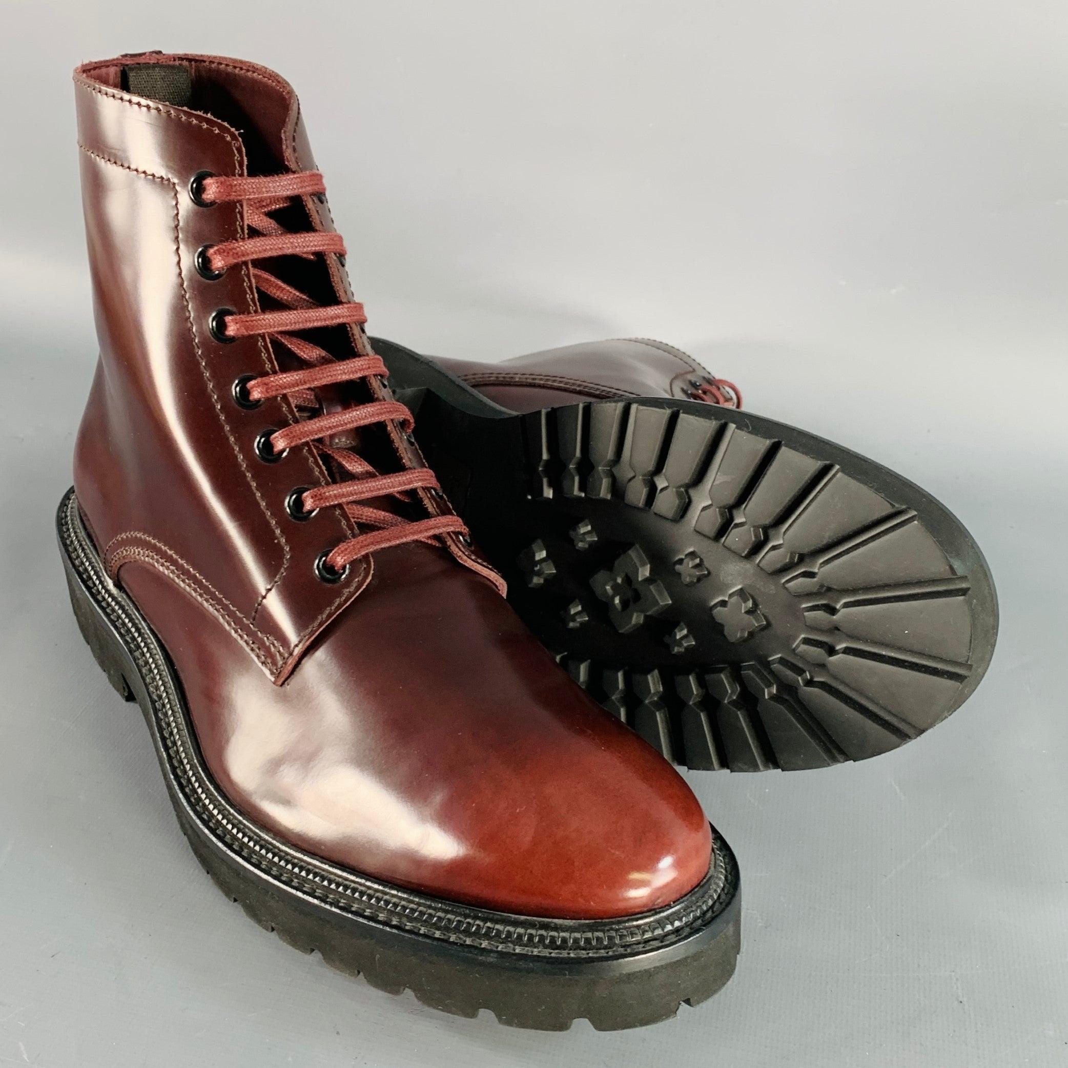 PAUL SMITH Taille 8 Burgundy Leather Tread Sole Lace-Up Ankle Boots Pour hommes en vente