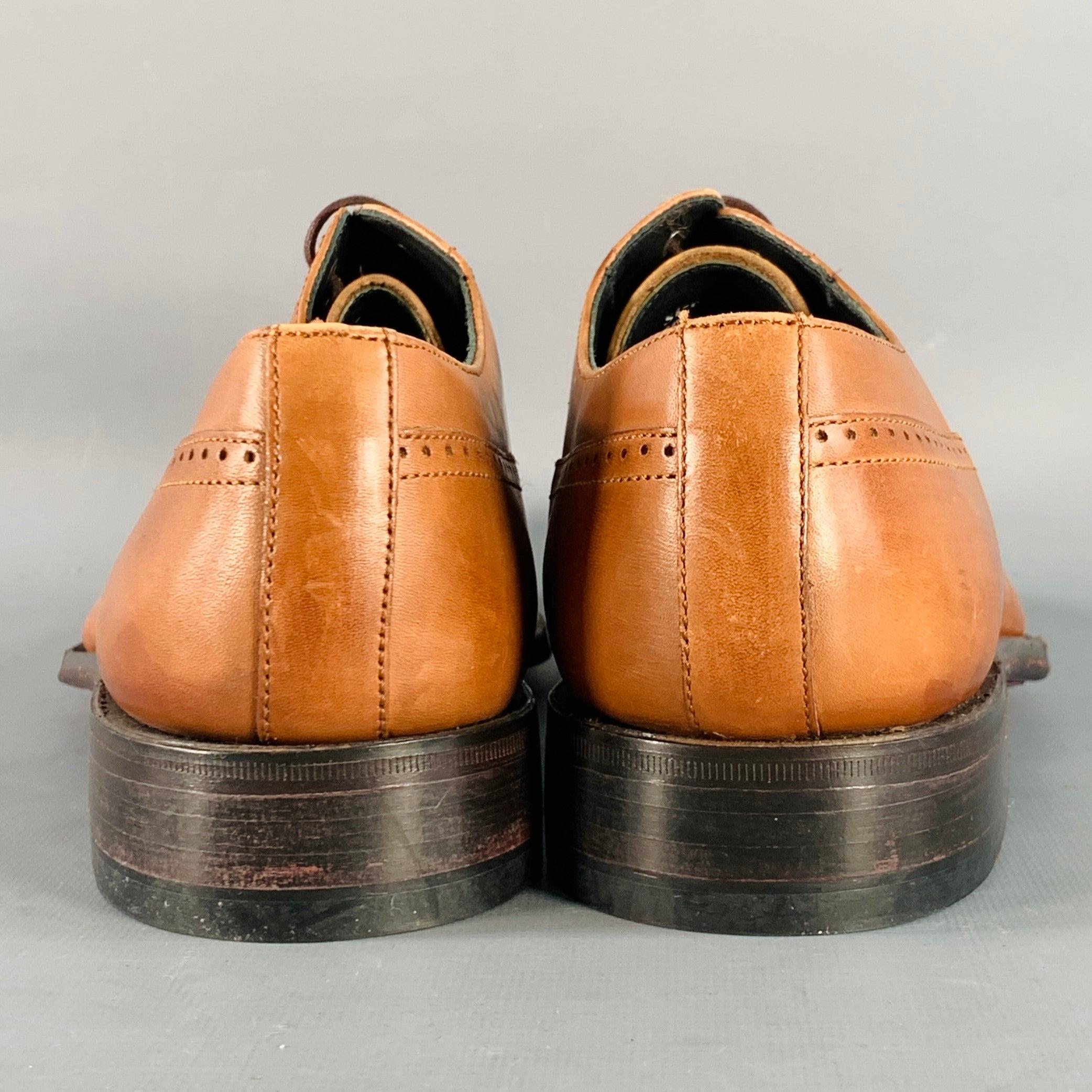 Orange PAUL SMITH Taille 8 Cuir perforé Tan Oxford Cap Toe Lace-Up Shoes en vente